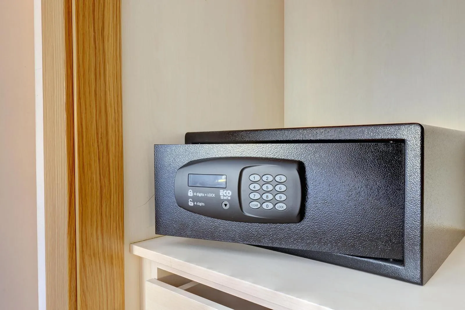 safe in Aqua Apartments Vento, Marbella