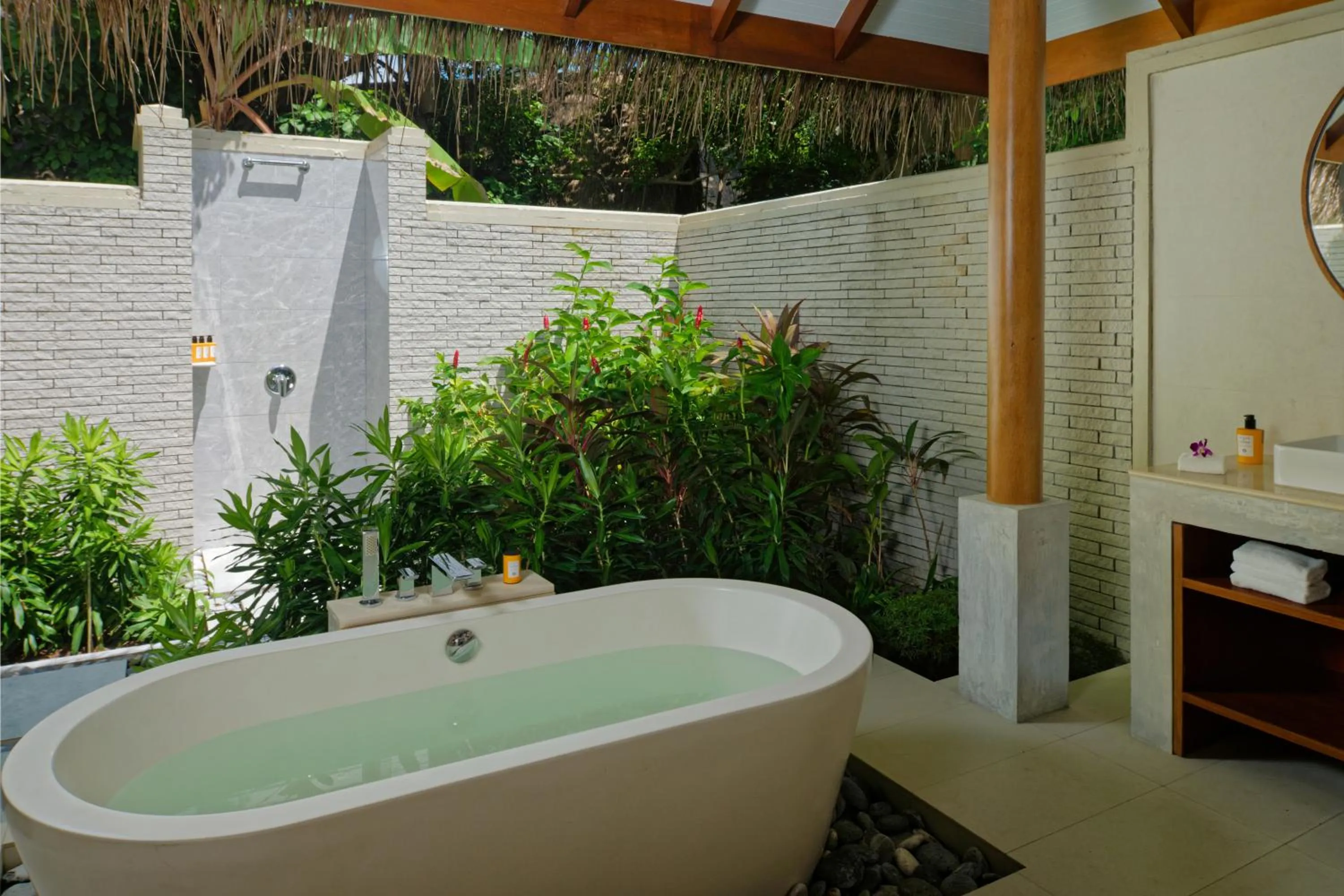 Bathroom in Baros Maldives