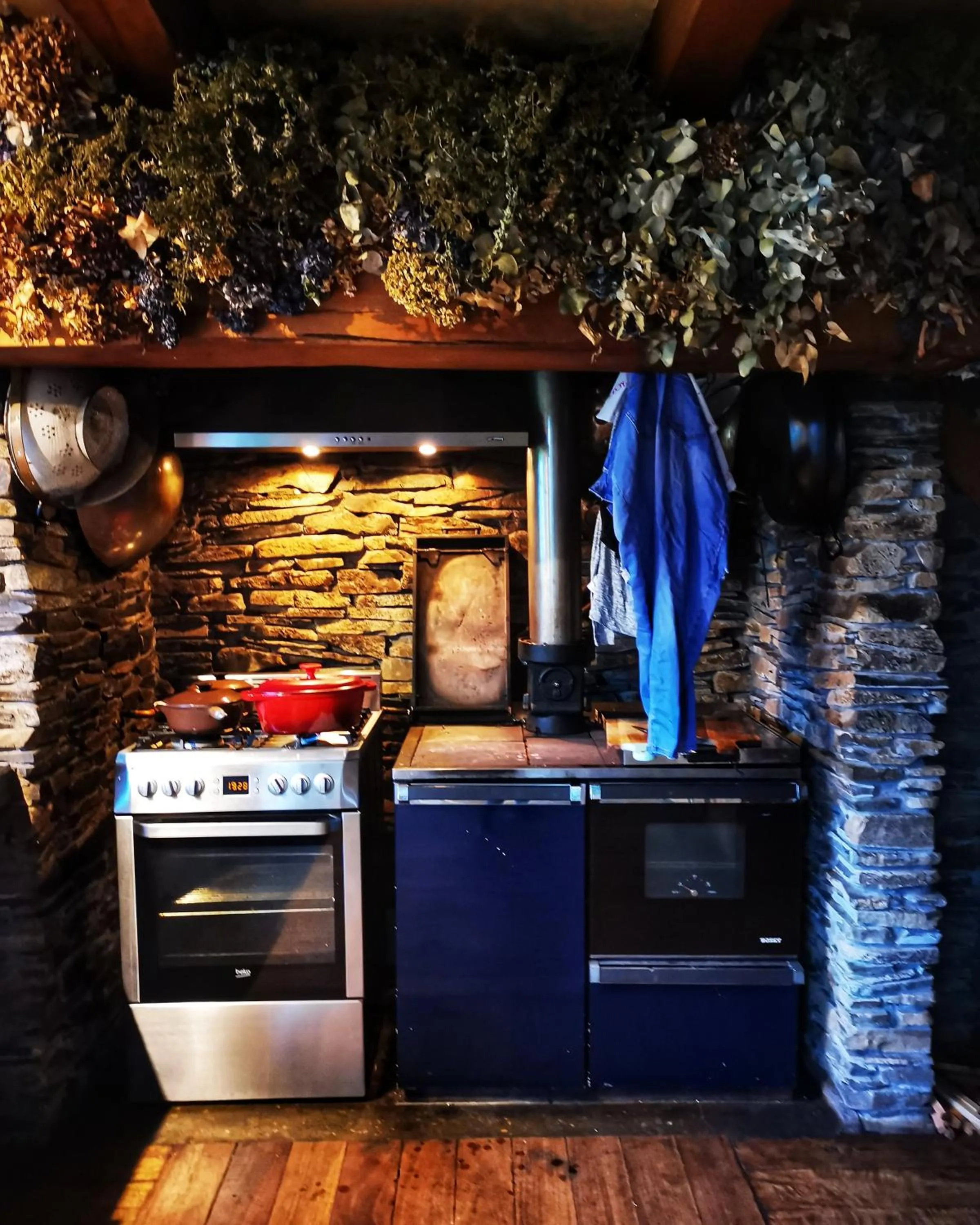 Property building in housewithnonails