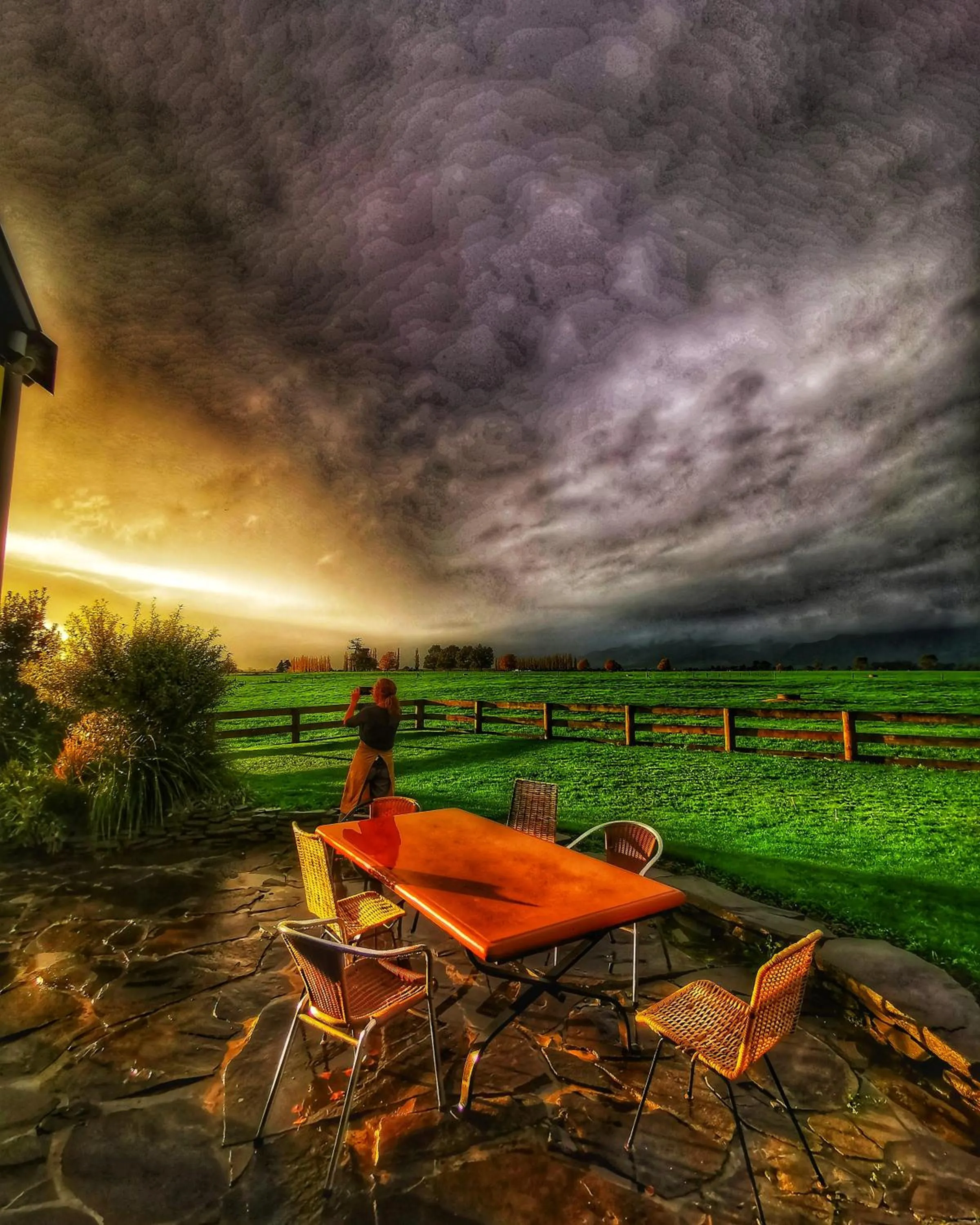 Property building in housewithnonails