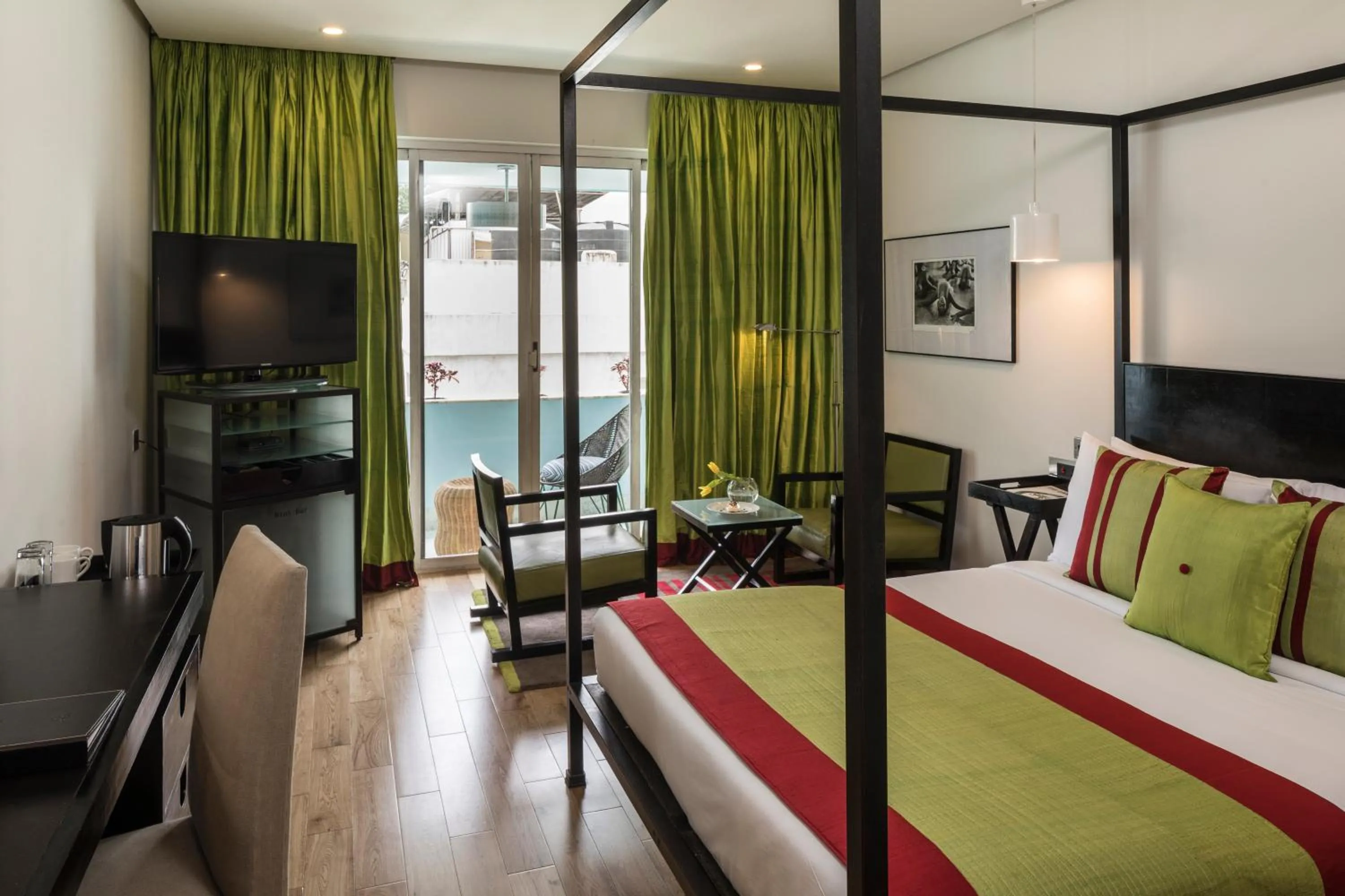 Photo of the whole room, Bed in The Park Bangalore, MG Road