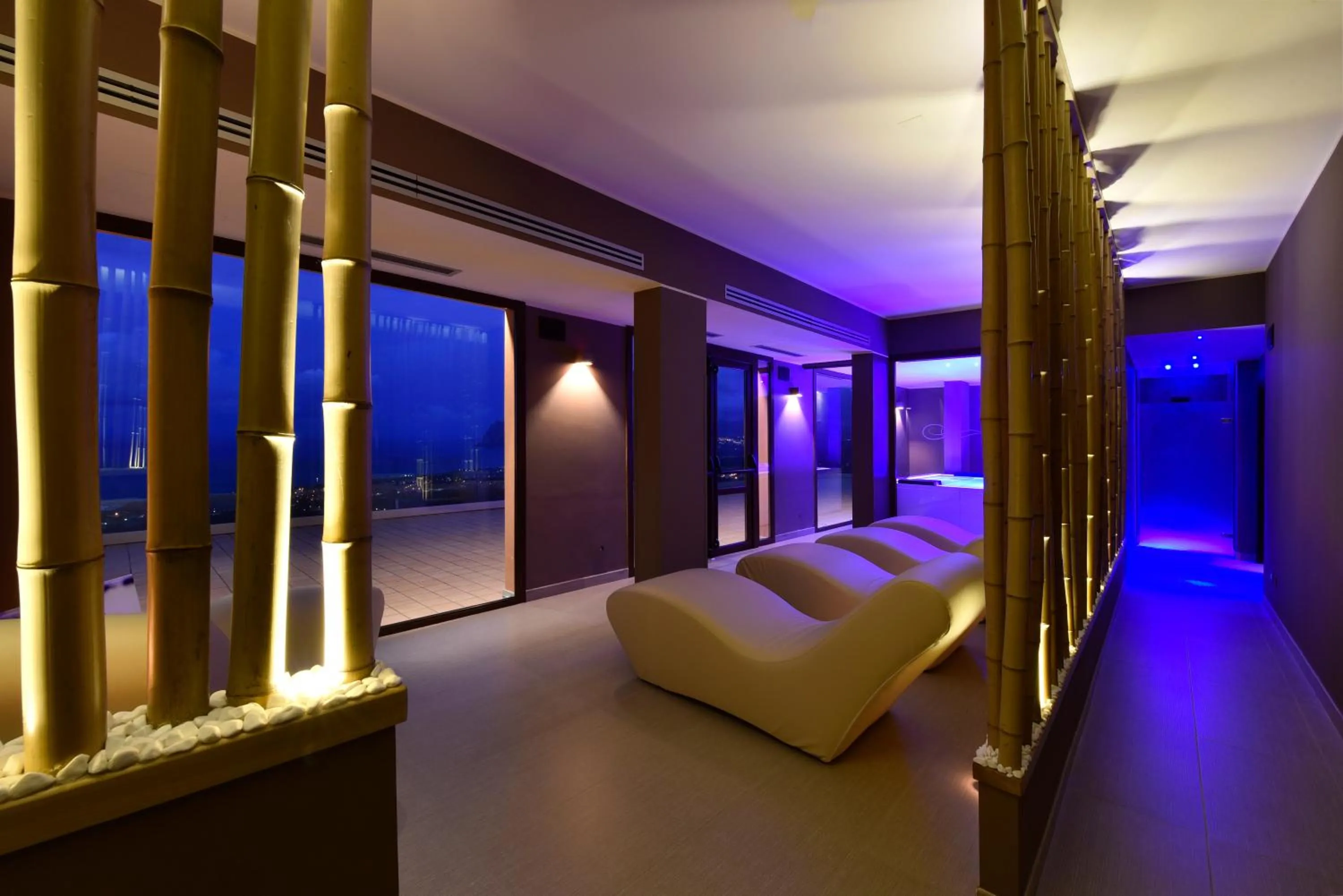 Hot Tub in Hotel Parco Degli Aromi Resort & SPA