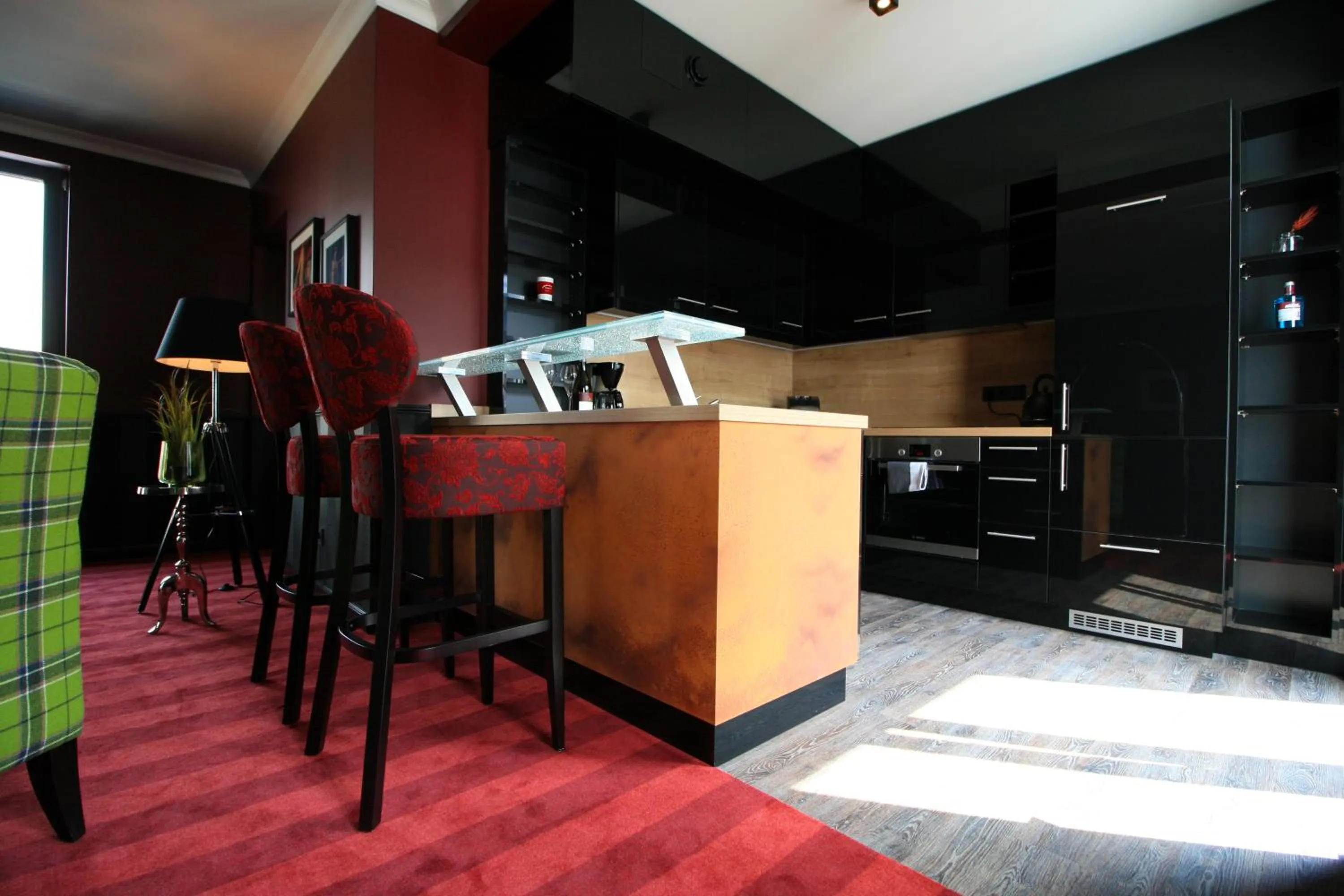 Kitchen or kitchenette in Haverkamp Suites