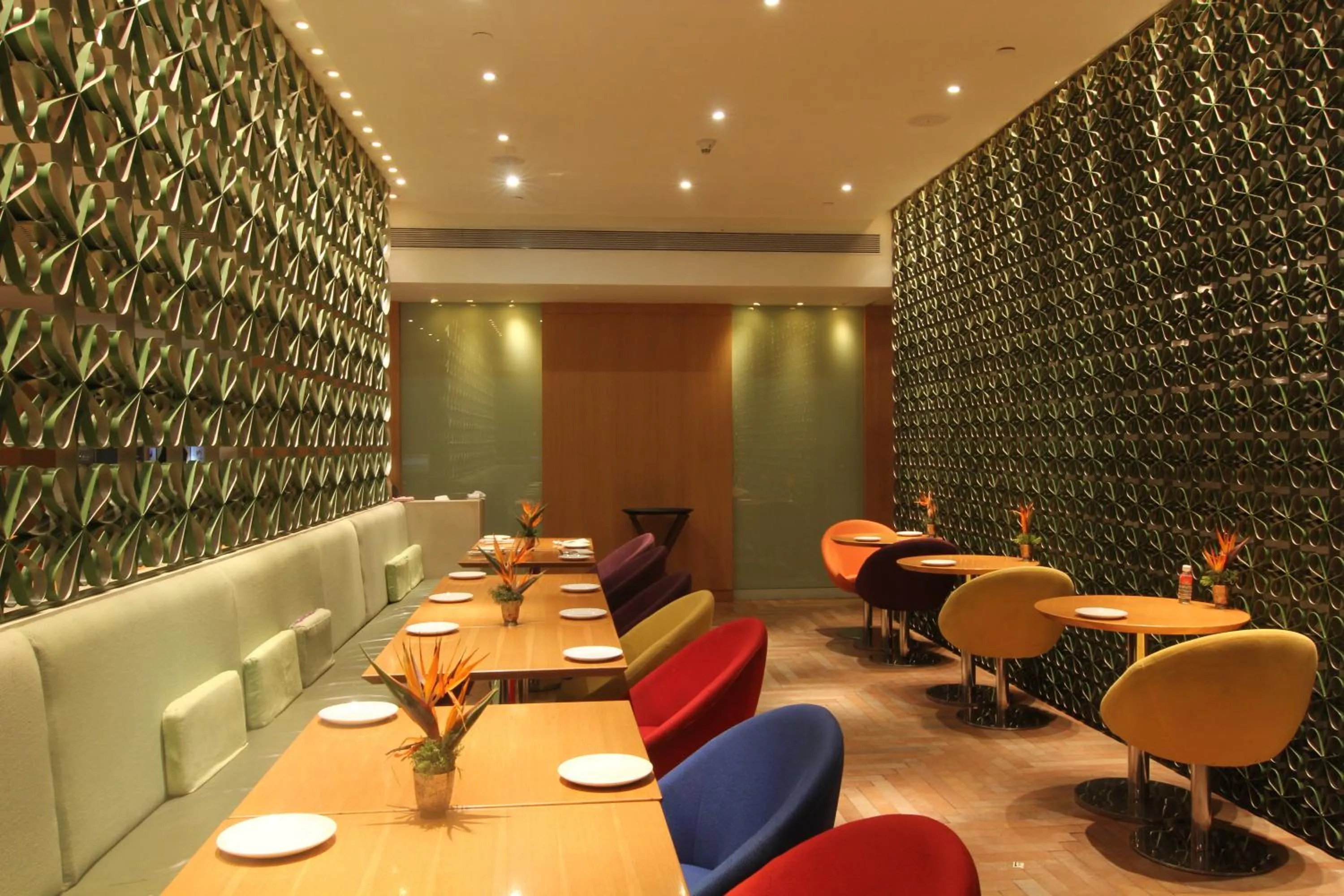 Restaurant/places to eat in The Park Hyderabad, Banjara Hills near Hussain Sagar Lake