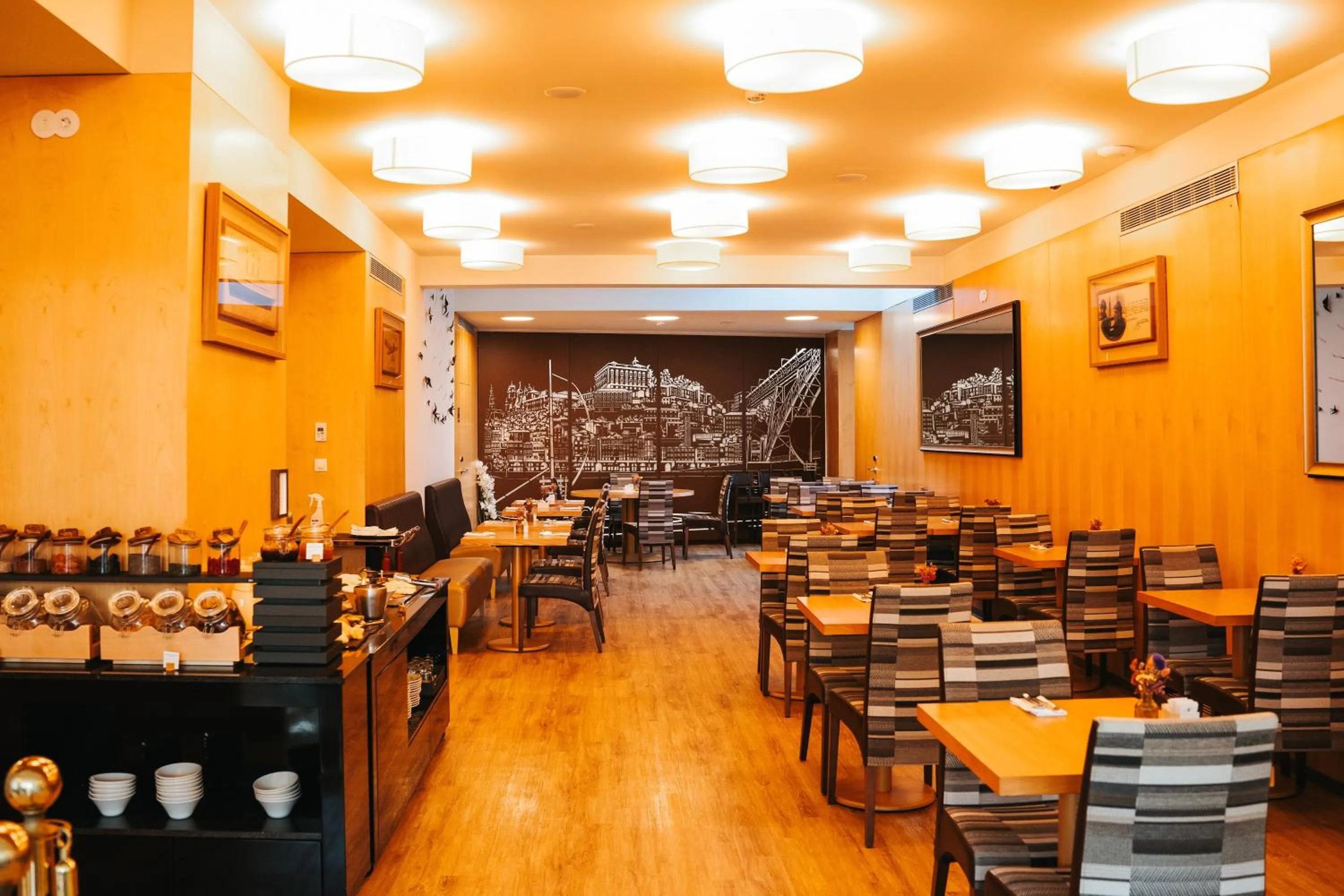 Breakfast in Sea Porto Hotel