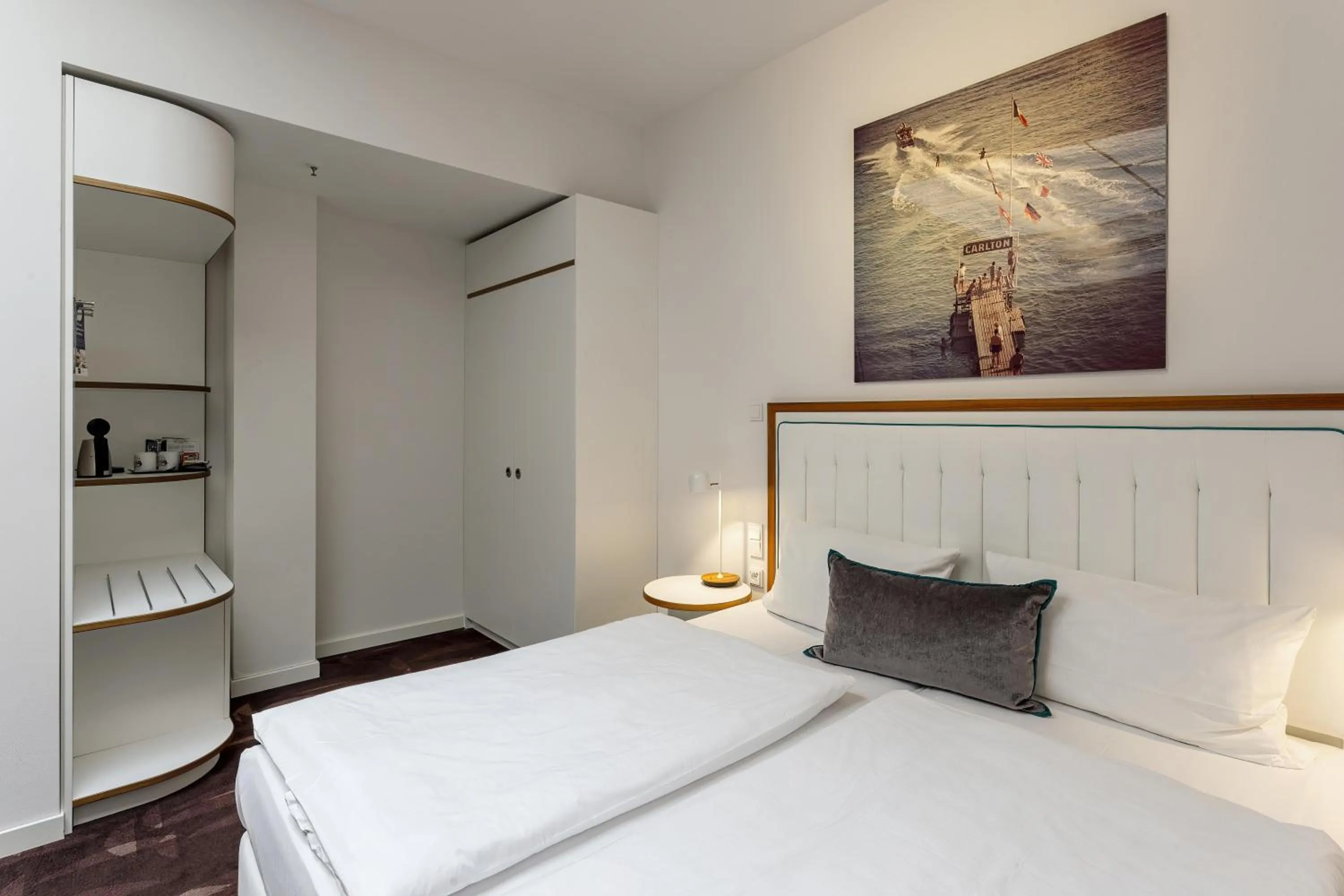 Photo of the whole room, Bed in Mercure Hotel MOA Berlin