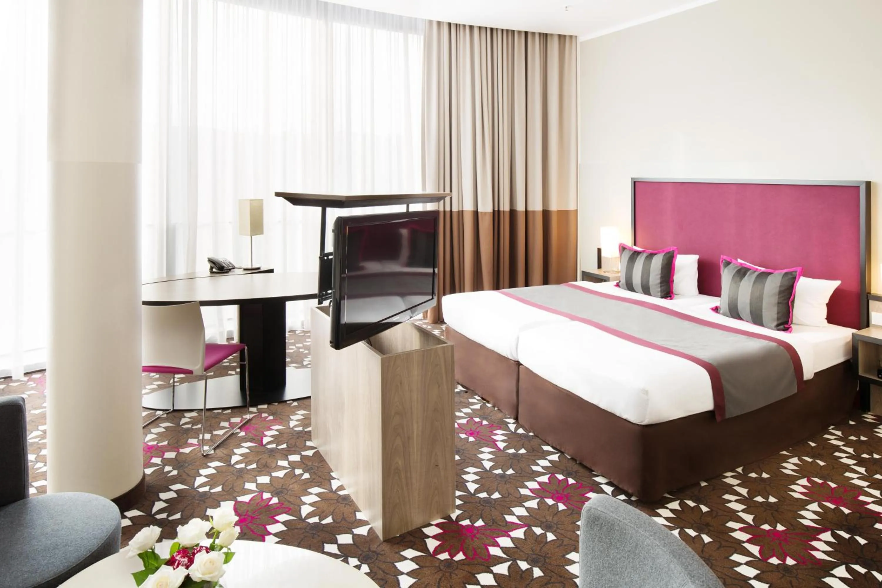 Photo of the whole room, Bed in Mercure Hotel MOA Berlin