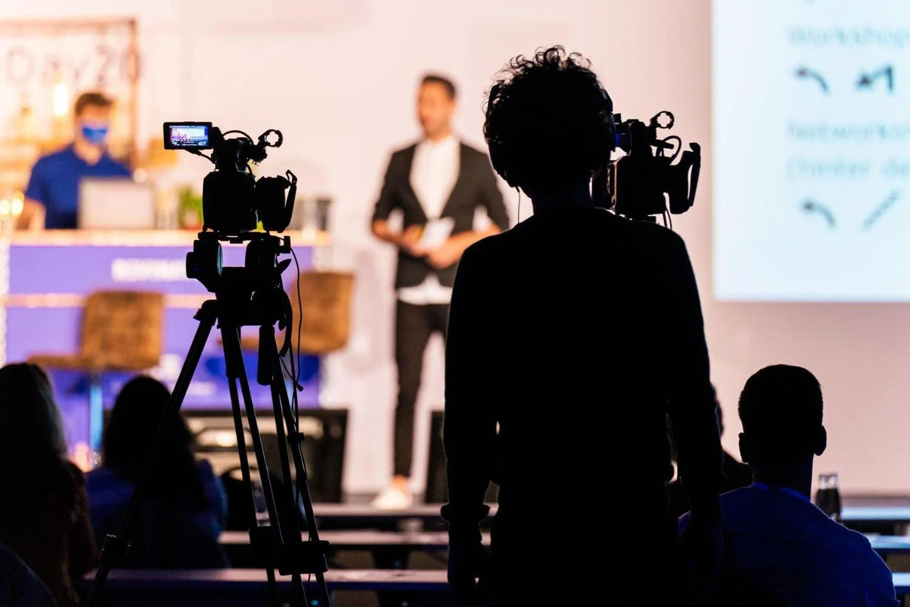 People in Mercure Hotel MOA Berlin