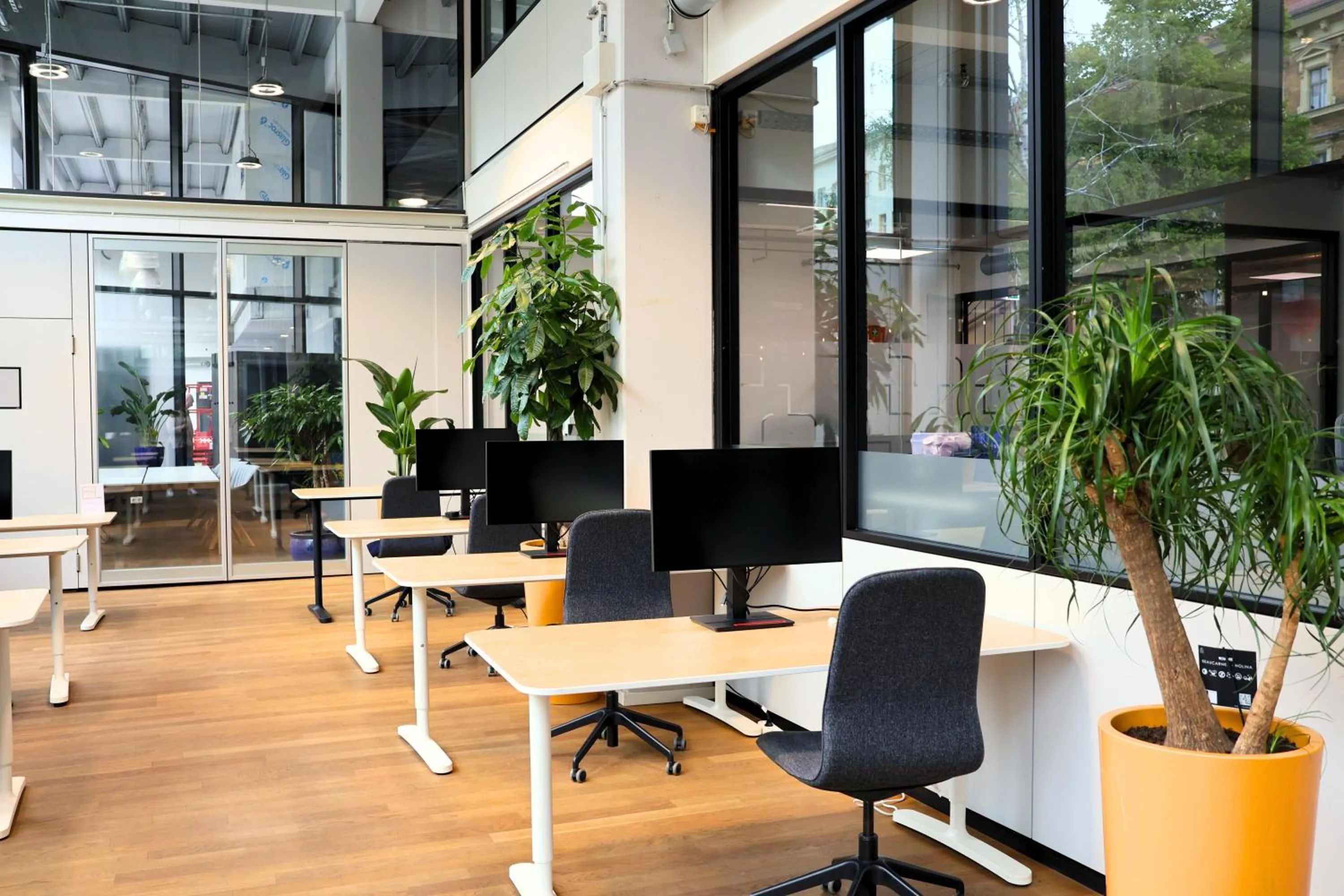 Photo of the whole room in Mercure Hotel MOA Berlin