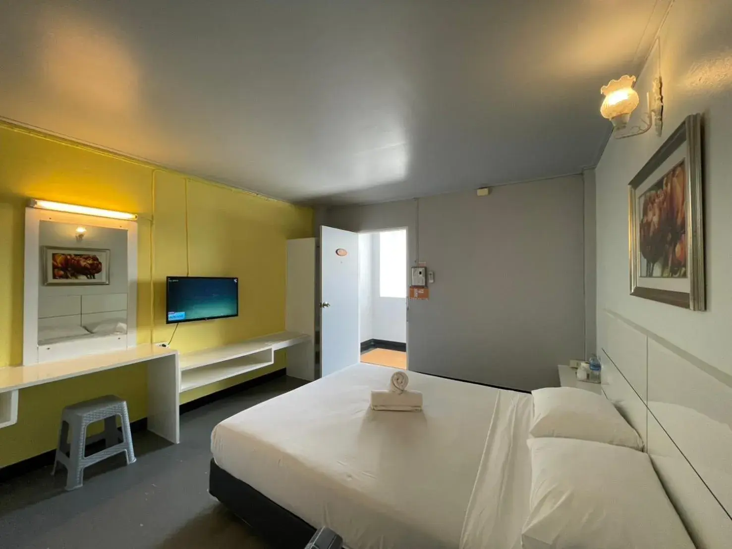 Double Room in Summer Hotel Double Room in Summer Hotel