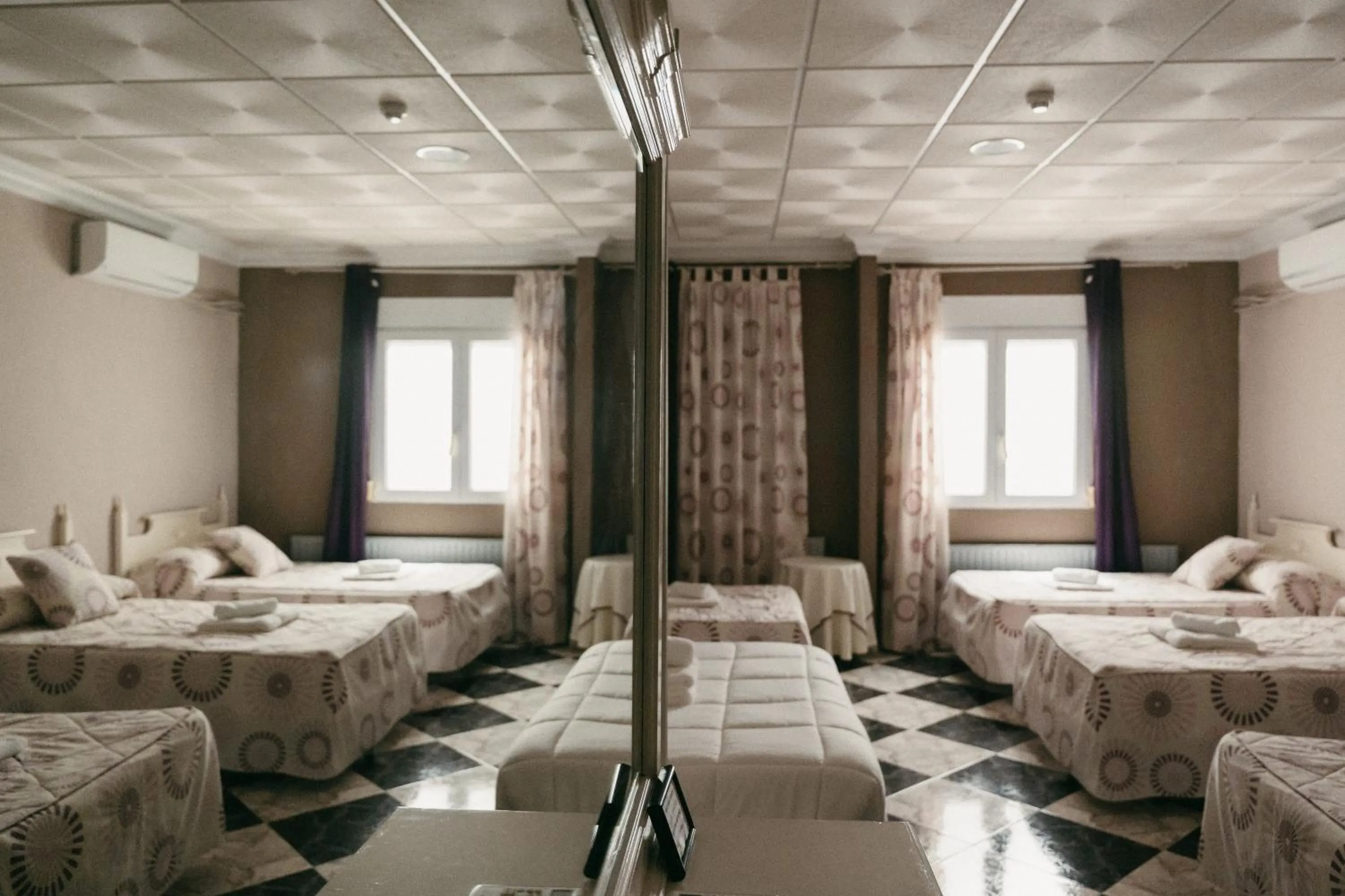 Bed in Hotel Plaza Manjón