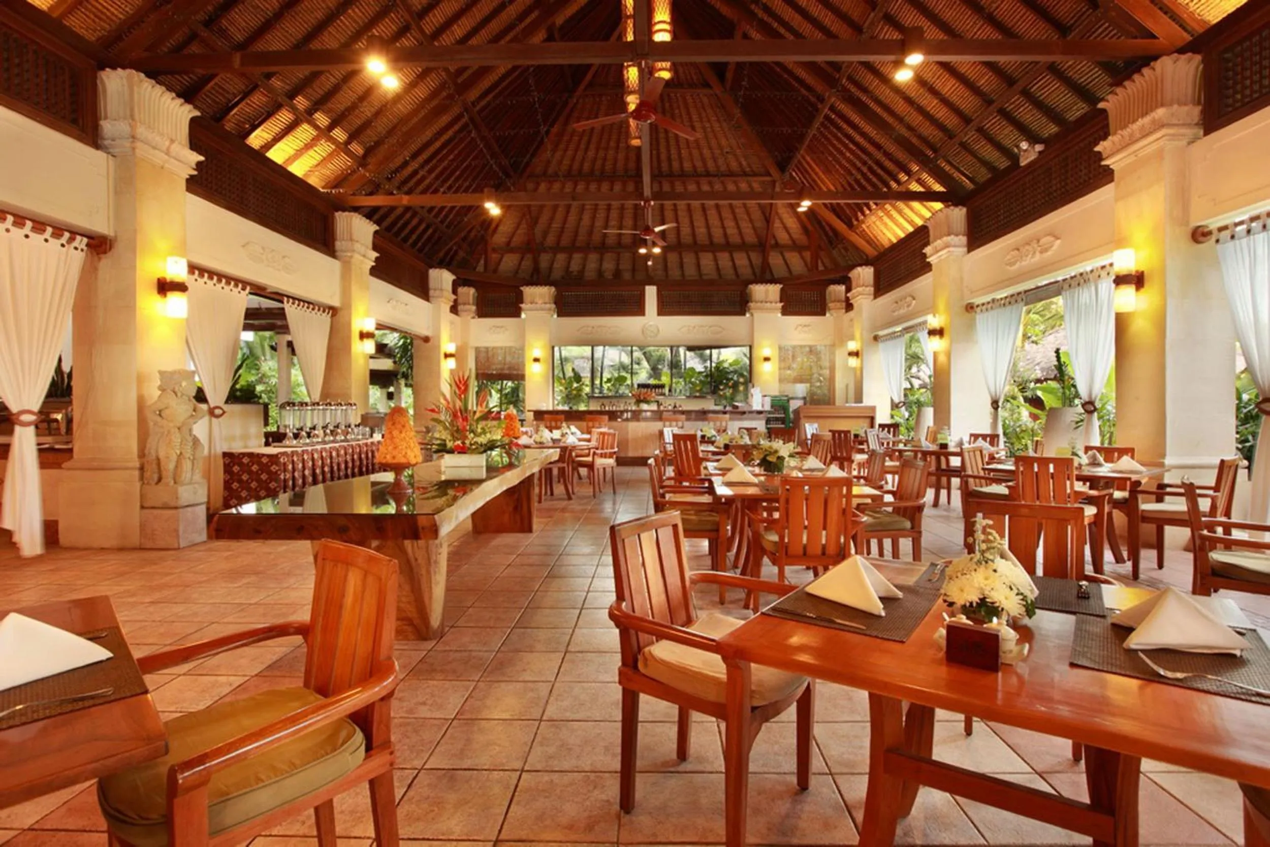 Restaurant/places to eat in Bali Mandira Beach Resort & Spa