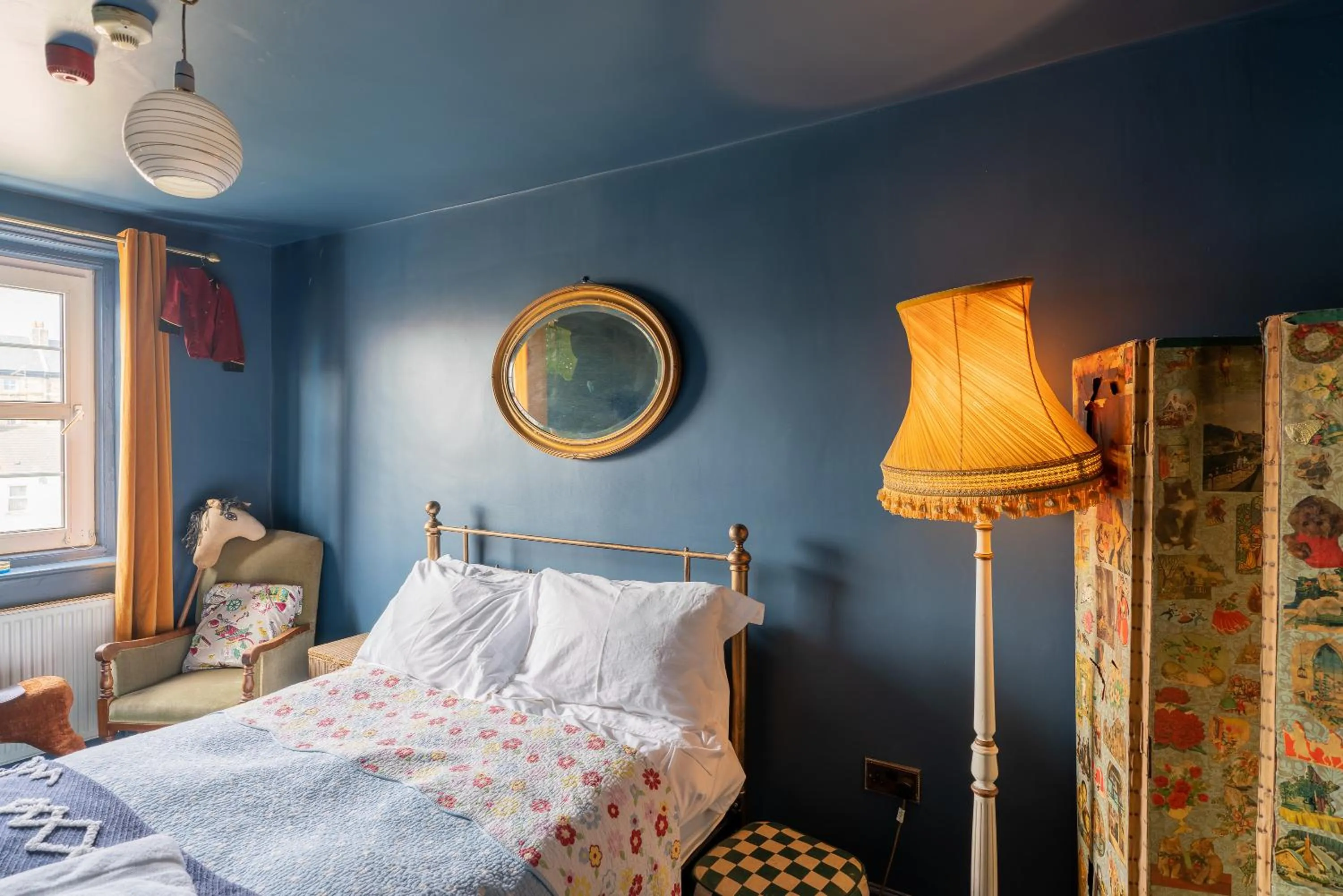 Bed in La Rosa Hotel