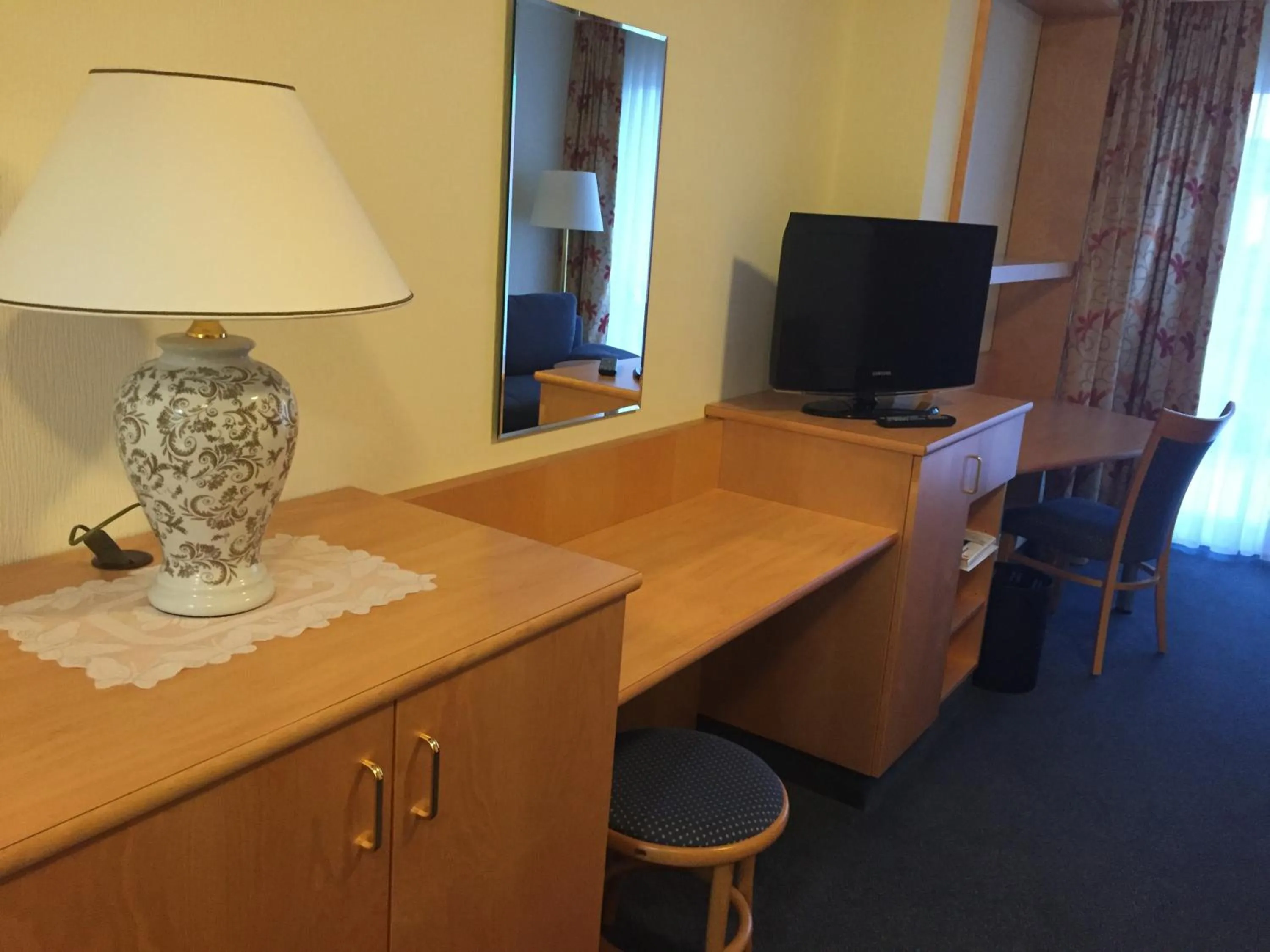 Photo of the whole room in Hotel Görres