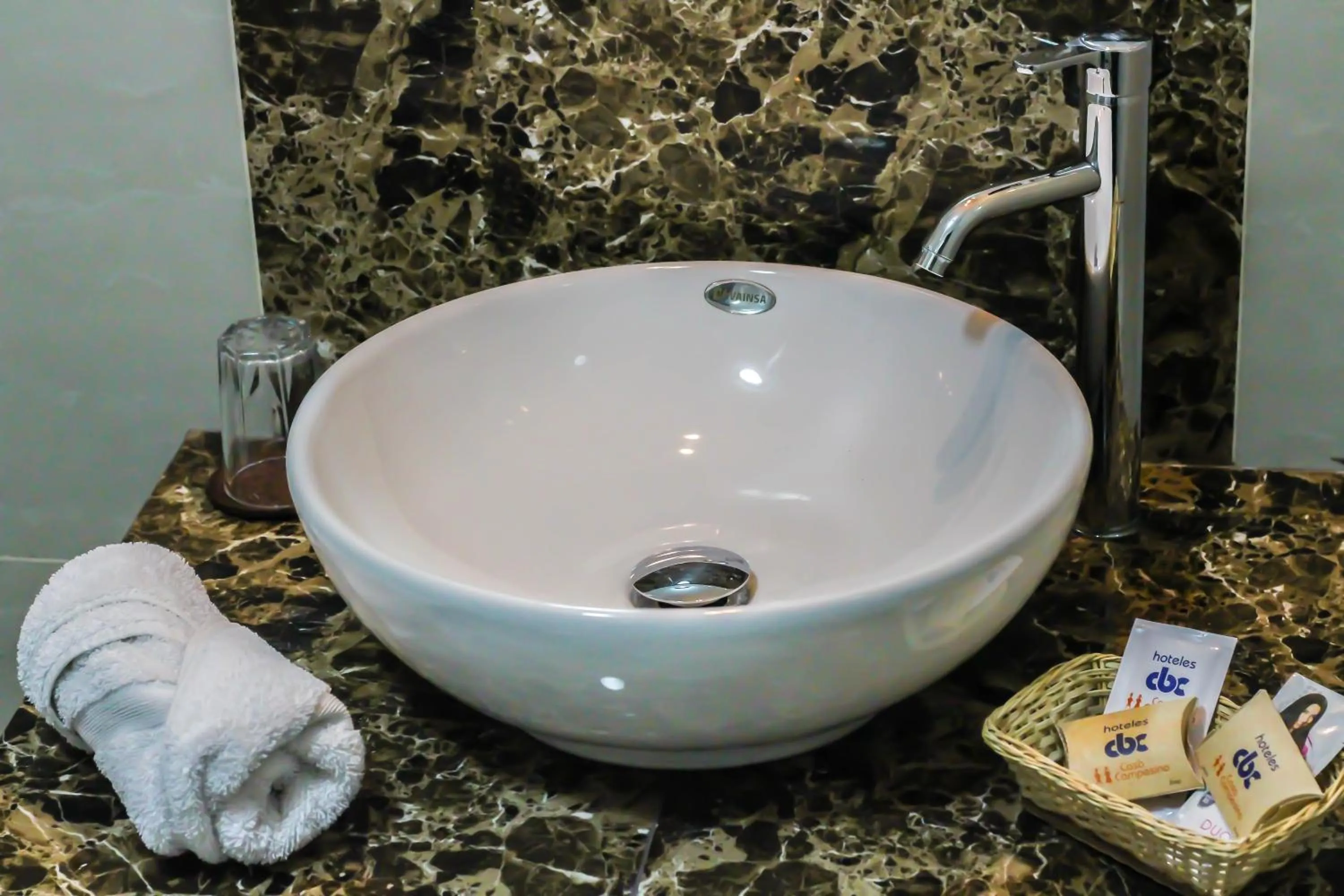 Bathroom in Hotel Limacpampa