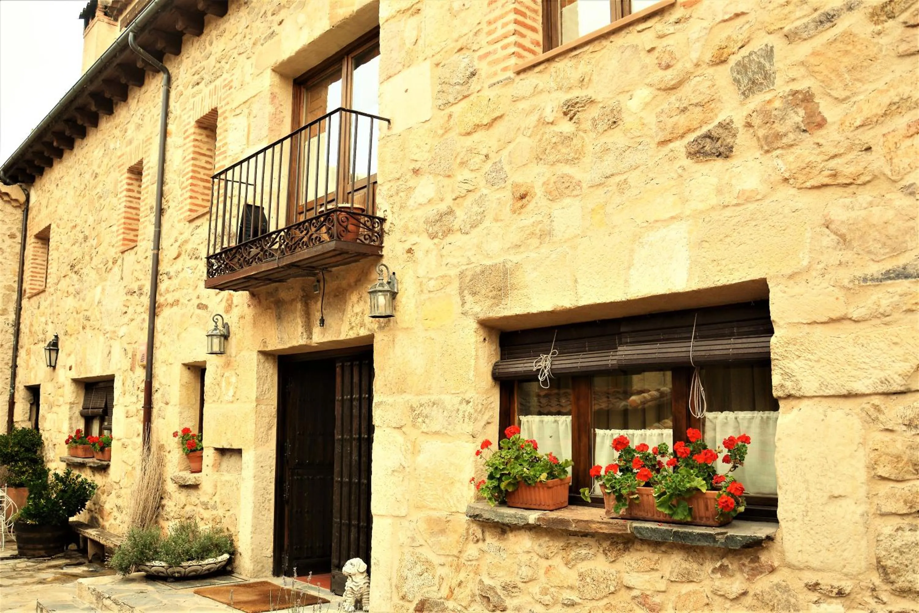 Property building in Apartamentos Lobiche