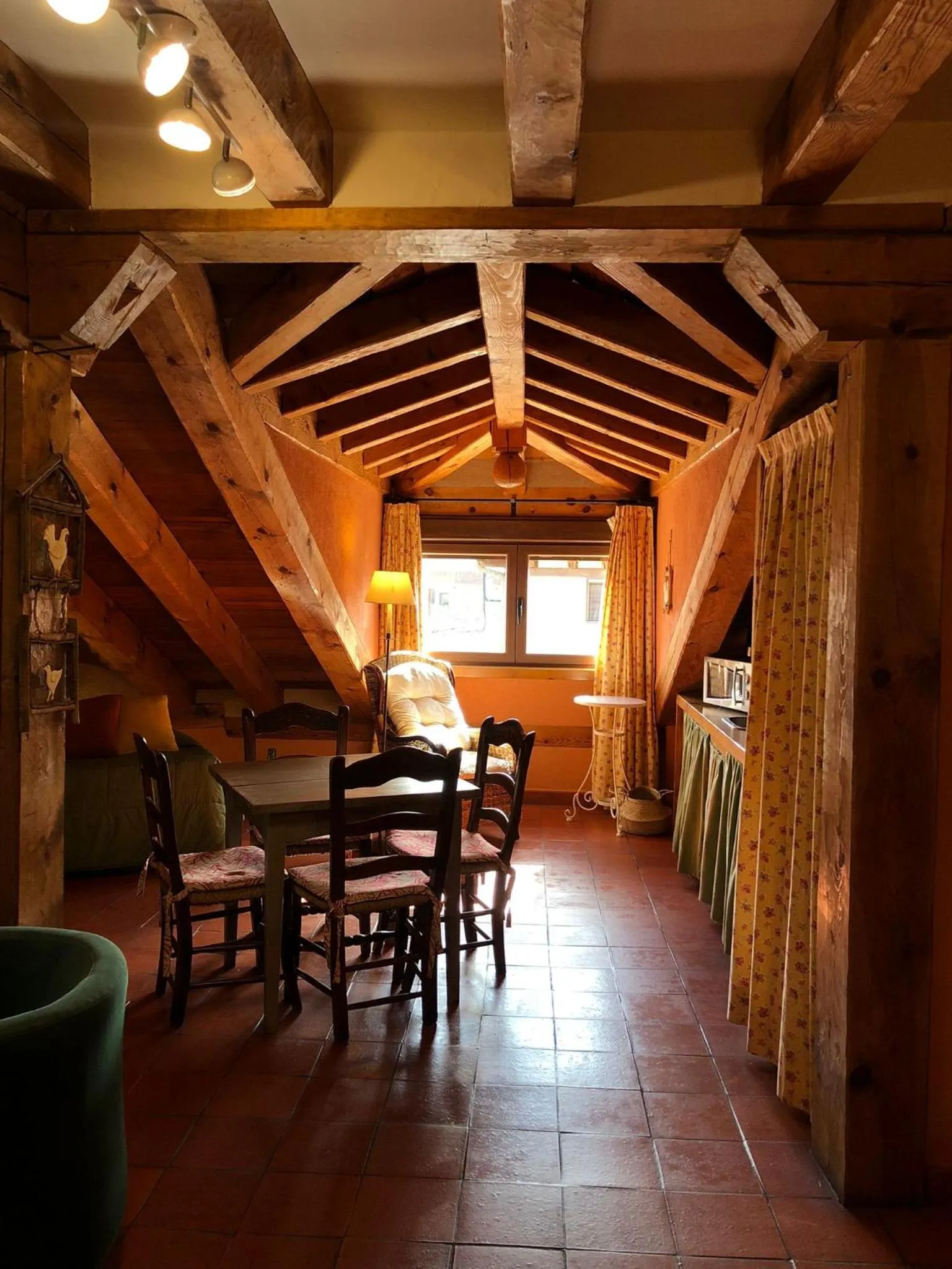Kitchen or kitchenette in Apartamentos Lobiche