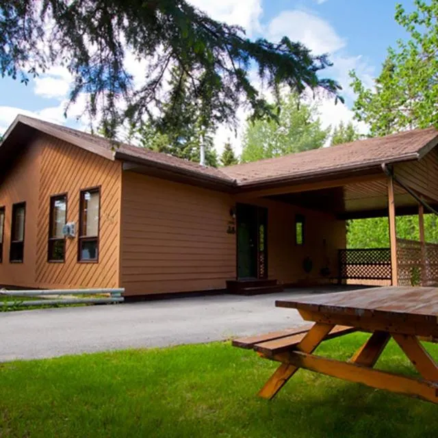 Property building in Overlander Mountain Lodge