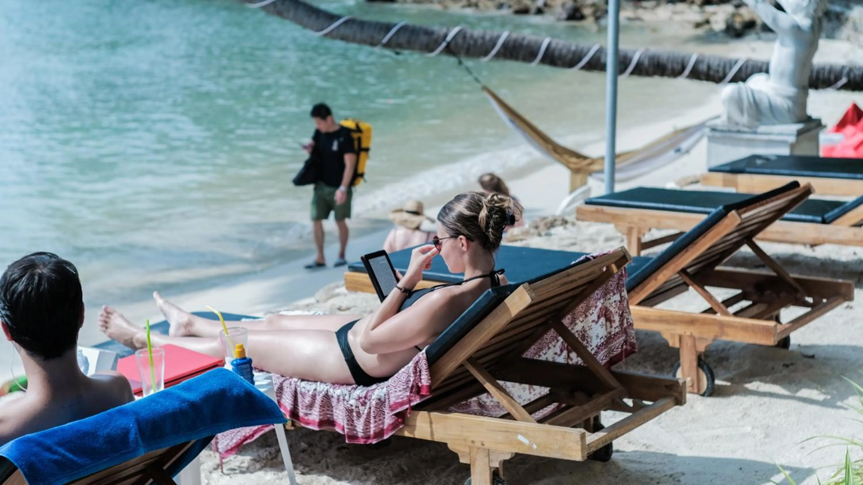 People in Villa Cha-Cha Salad Beach Koh Phangan