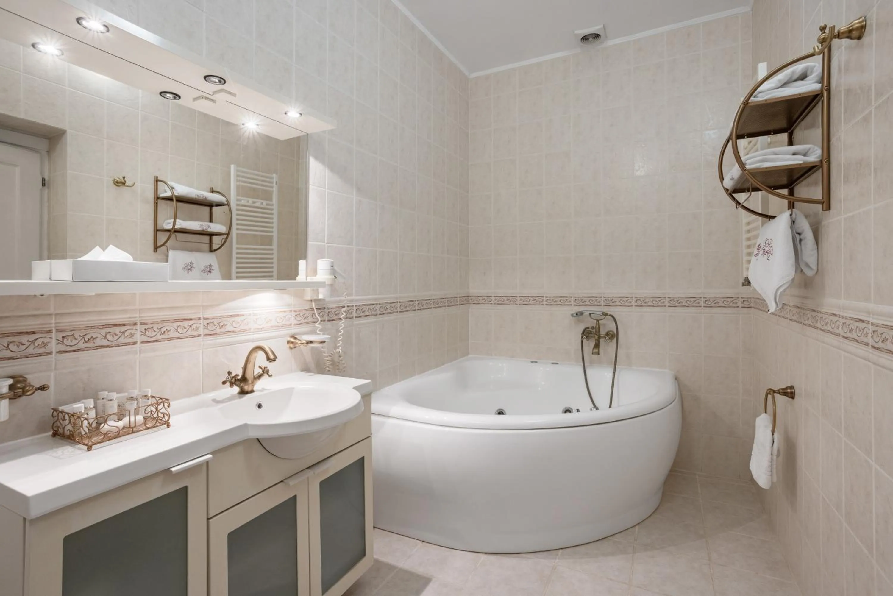 Bath in Mozart Hotel