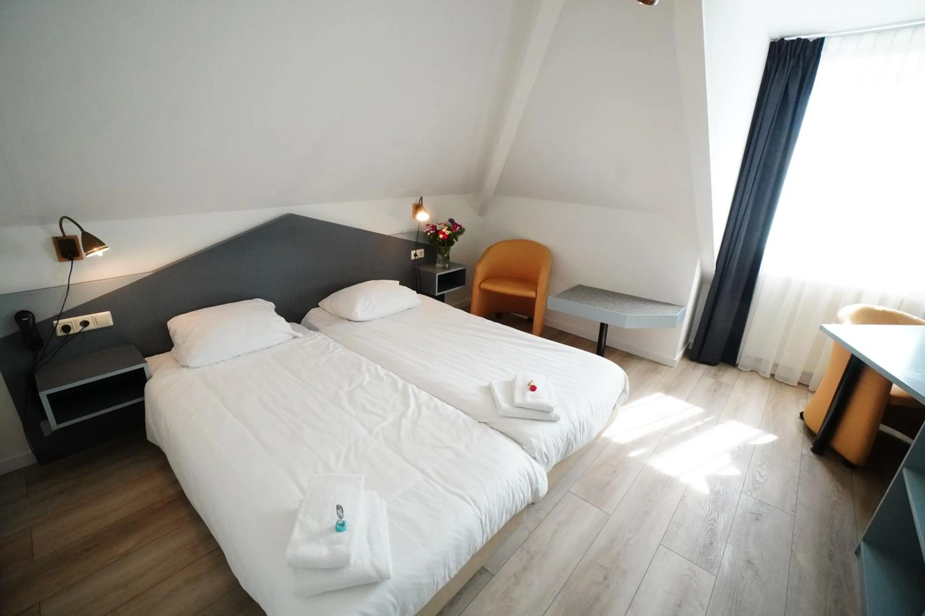 Photo of the whole room, Bed in Hotel Den Burg
