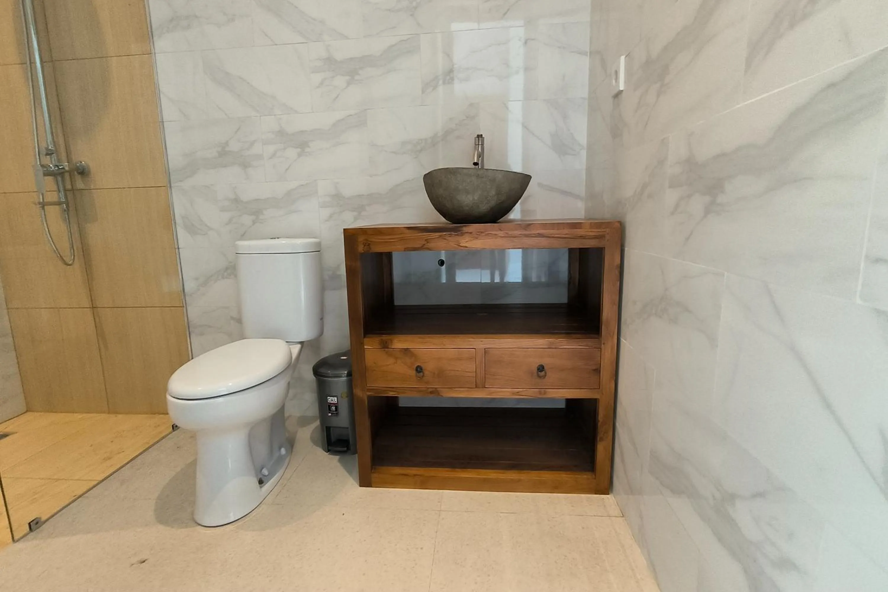 Toilet in Bhuana Shanti Homestay Ubud