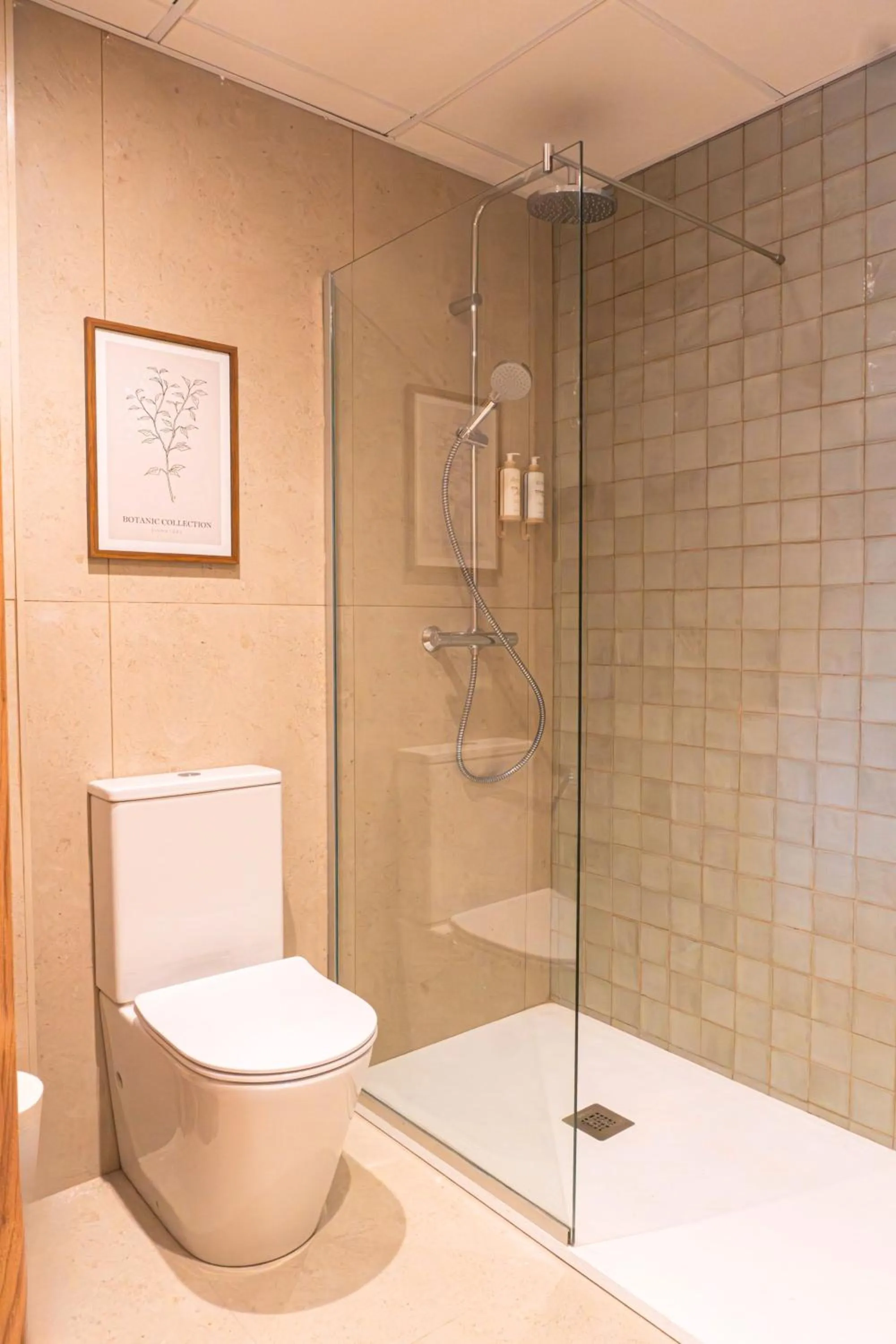 Bathroom in Ohtels Les Oliveres