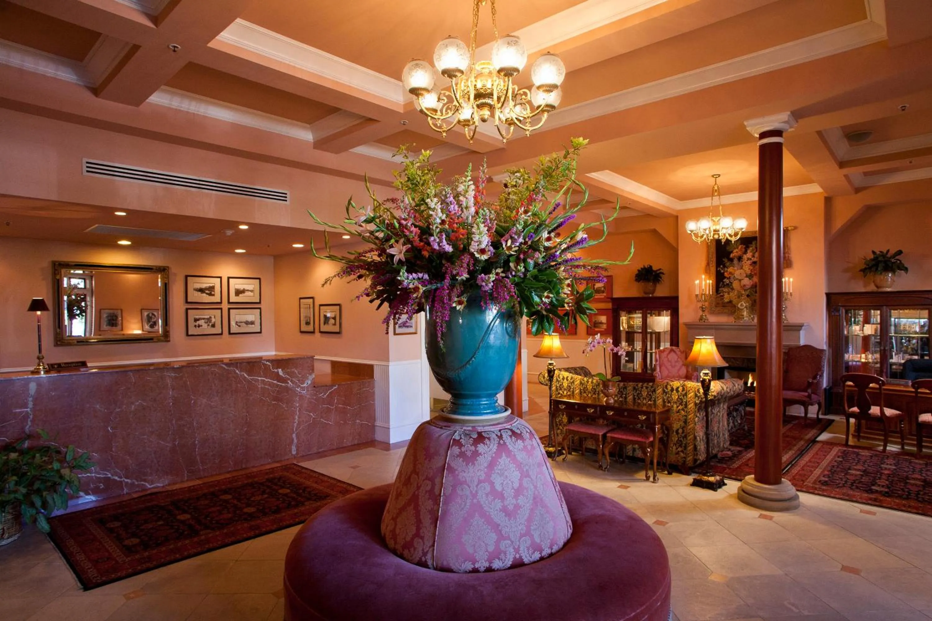 Lobby or reception in Napa River Inn
