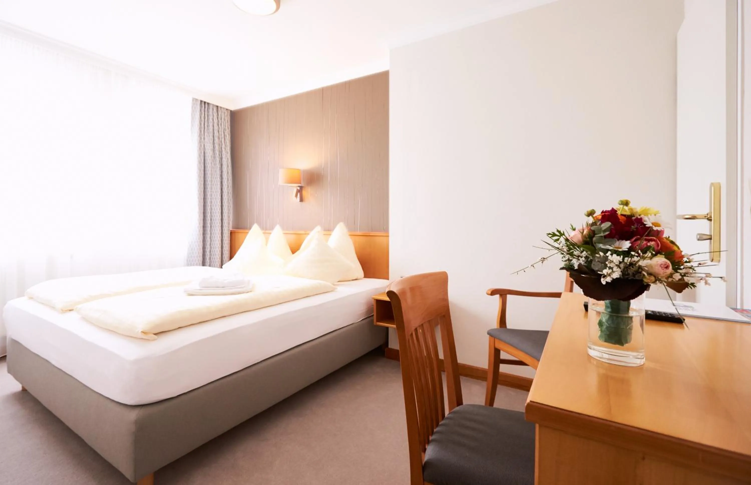 Photo of the whole room, Bed in Hotel Alter Wirt