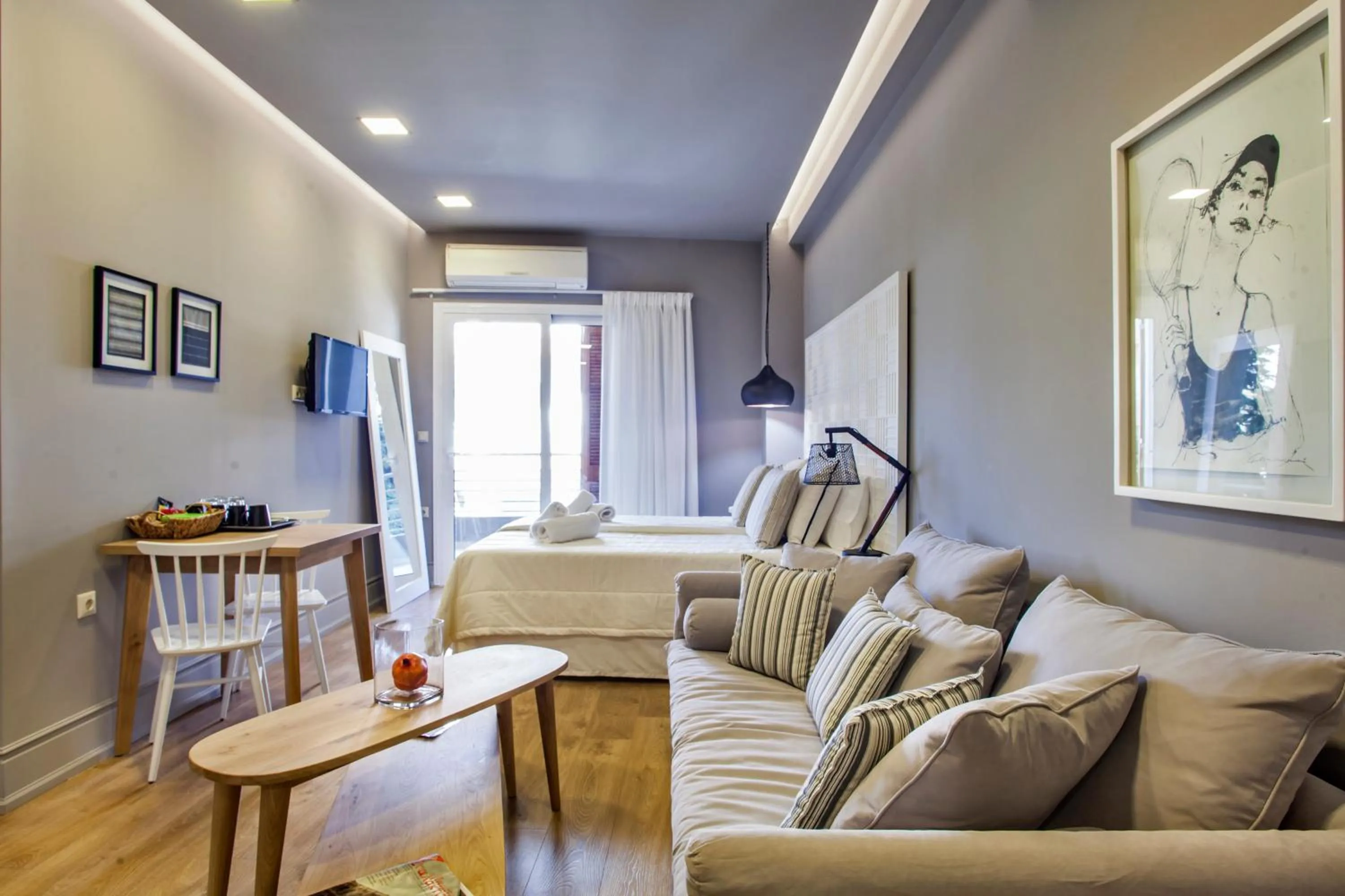 Candia Studios & Rooms