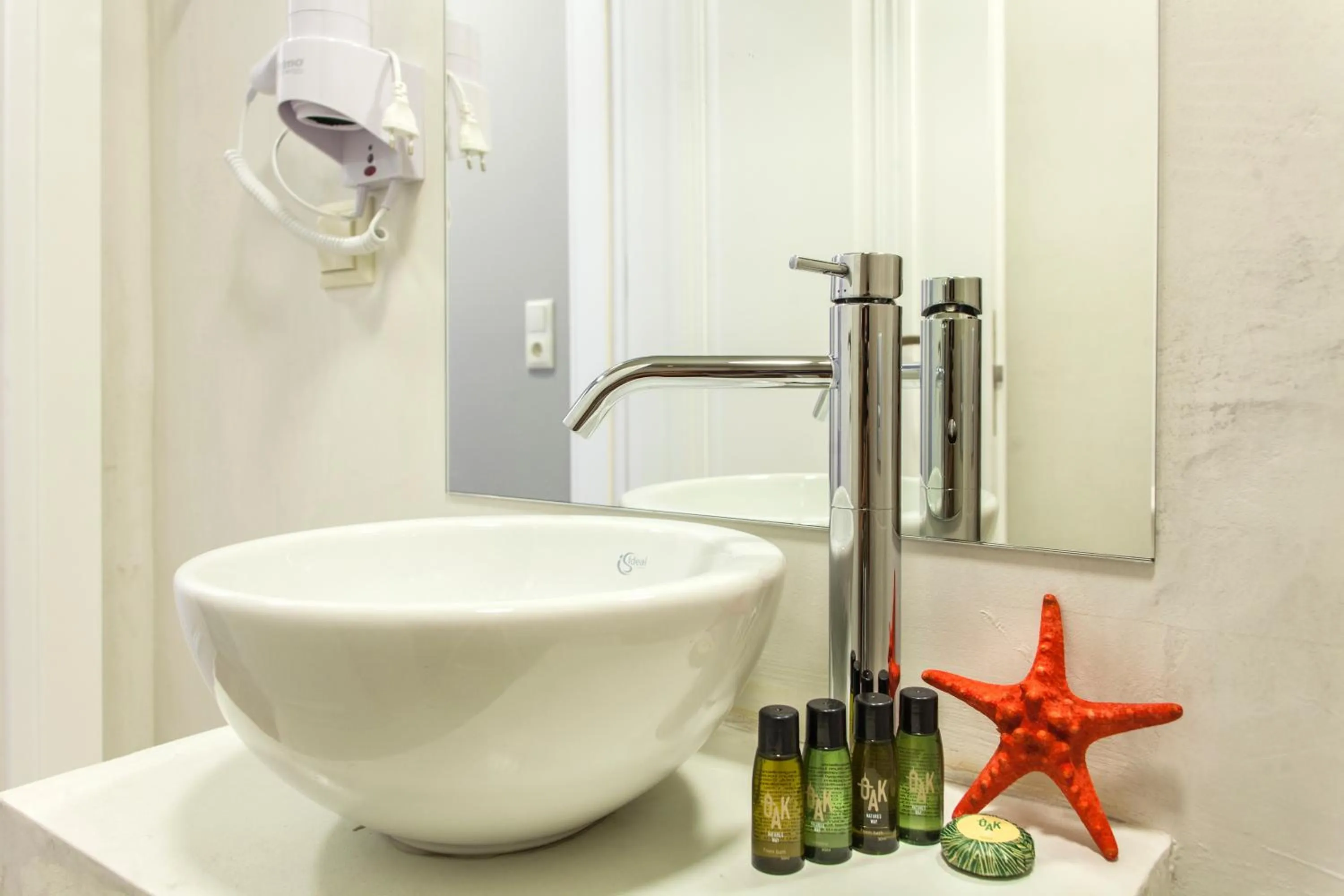 Candia Studios & Rooms