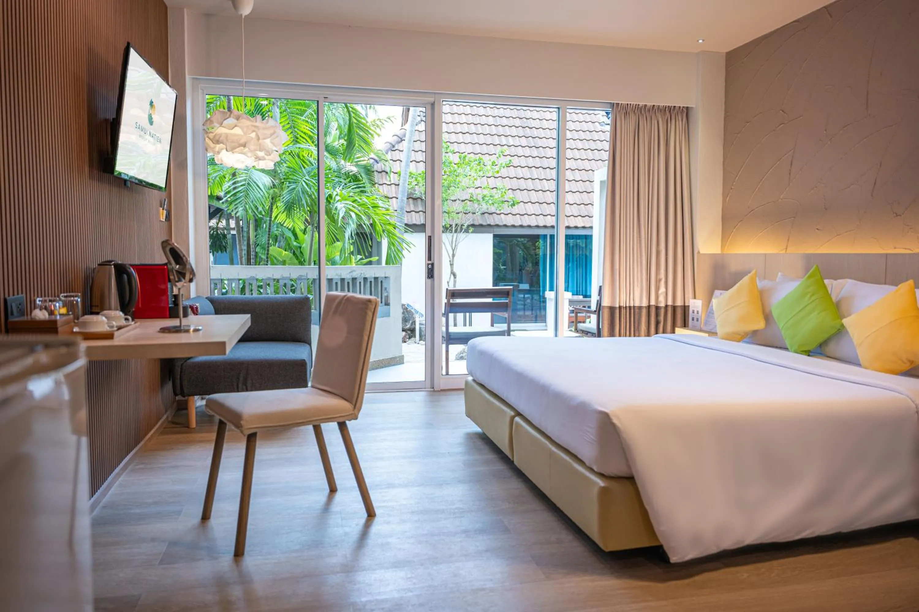 Bed in Samui Natien Resort