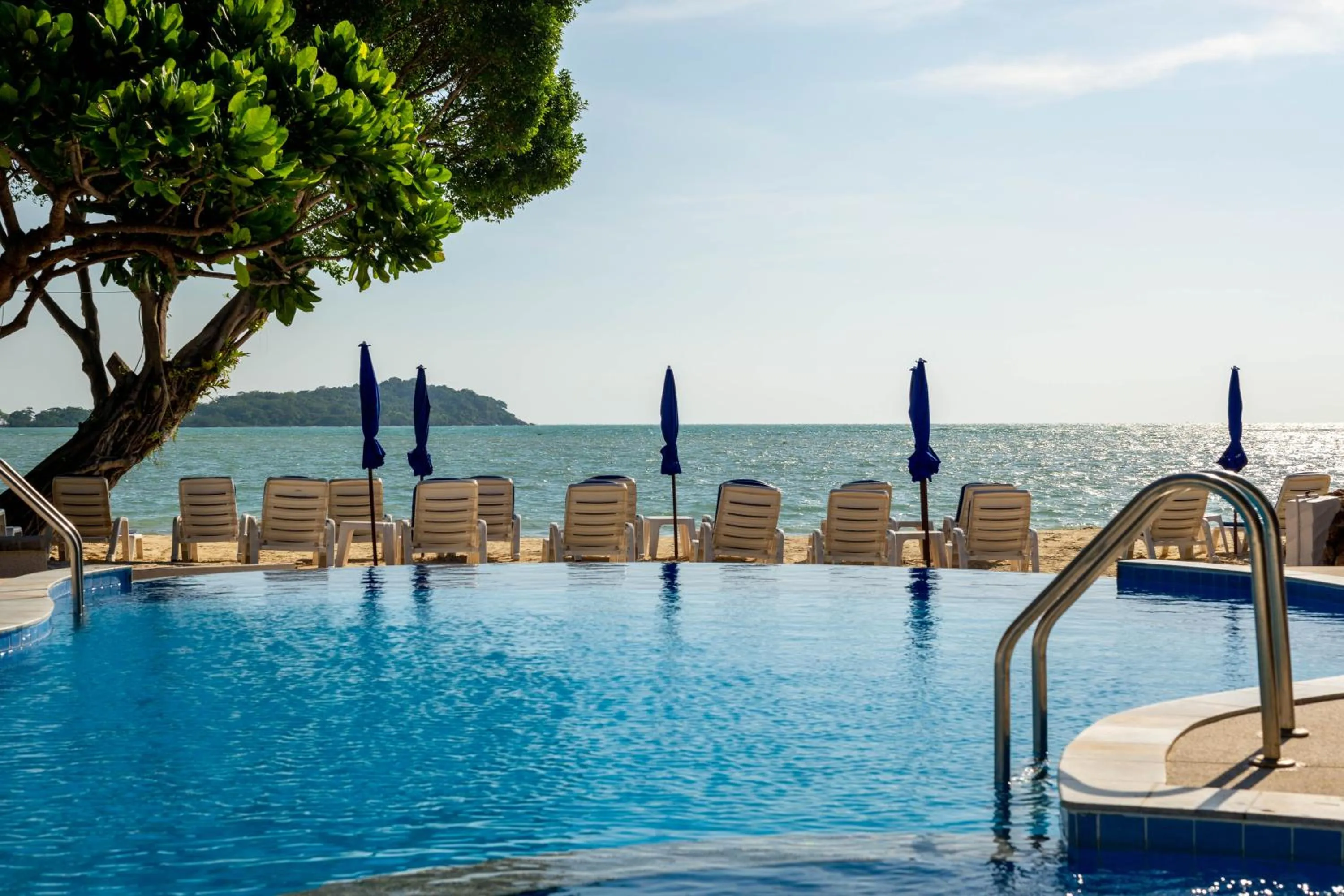 Swimming pool in Samui Natien Resort
