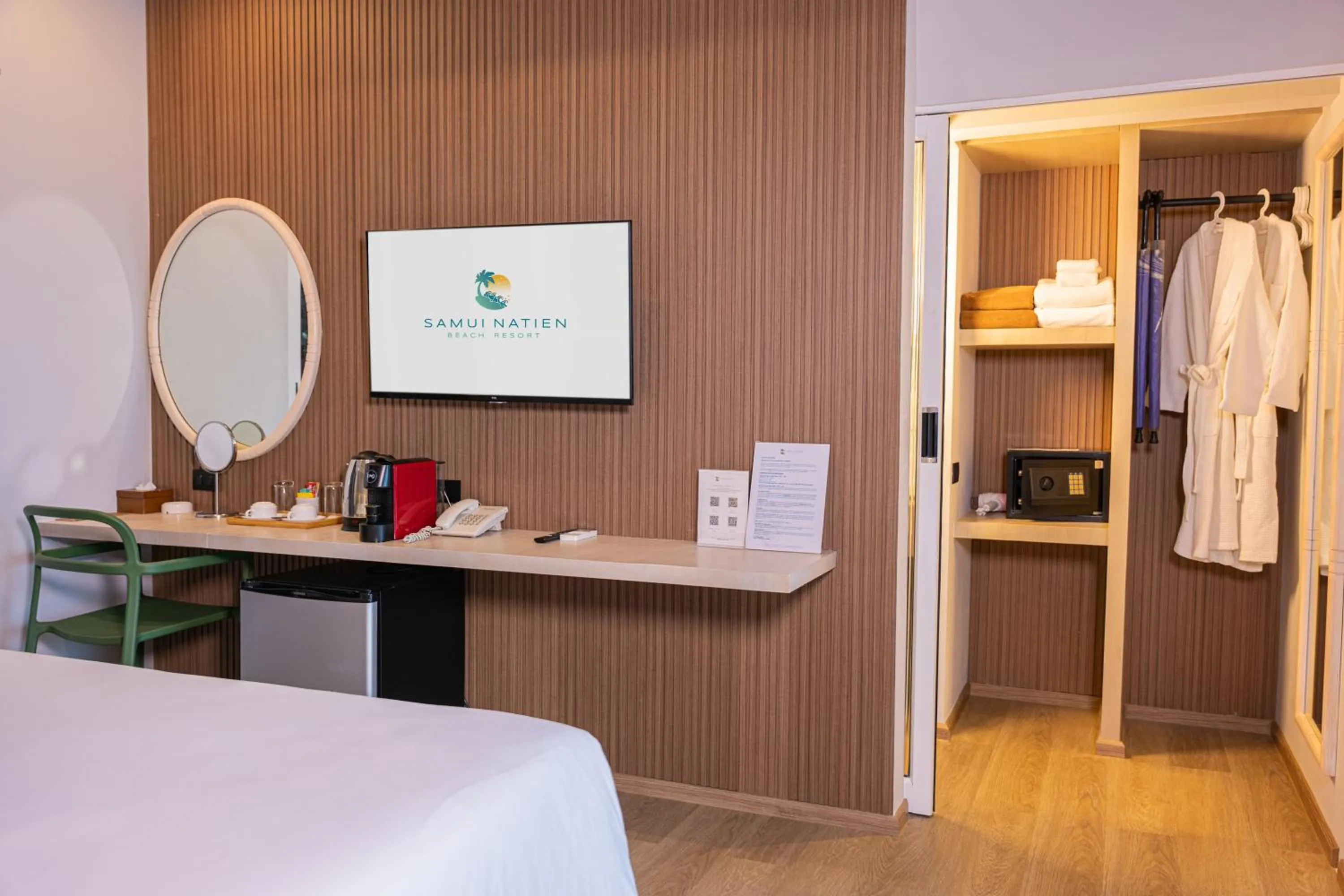 wardrobe, Bed in Samui Natien Resort