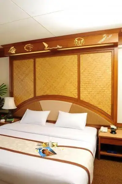 Superior Double or Twin Room in Golden Beach Hotel Pattaya Superior Double or Twin Room in Golden Beach Hotel Pattaya