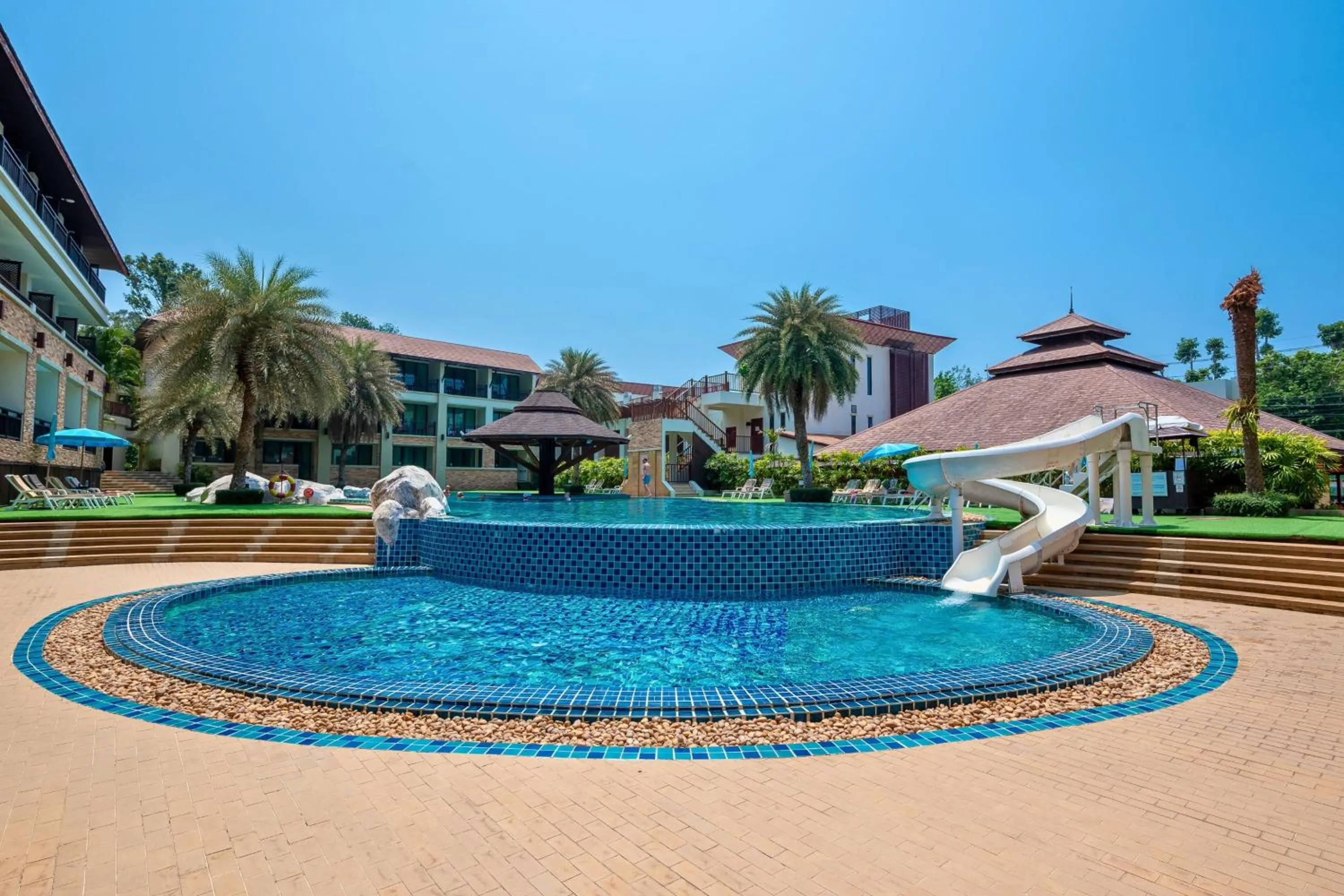 Swimming pool in Kacha Resort & Spa, Koh Chang