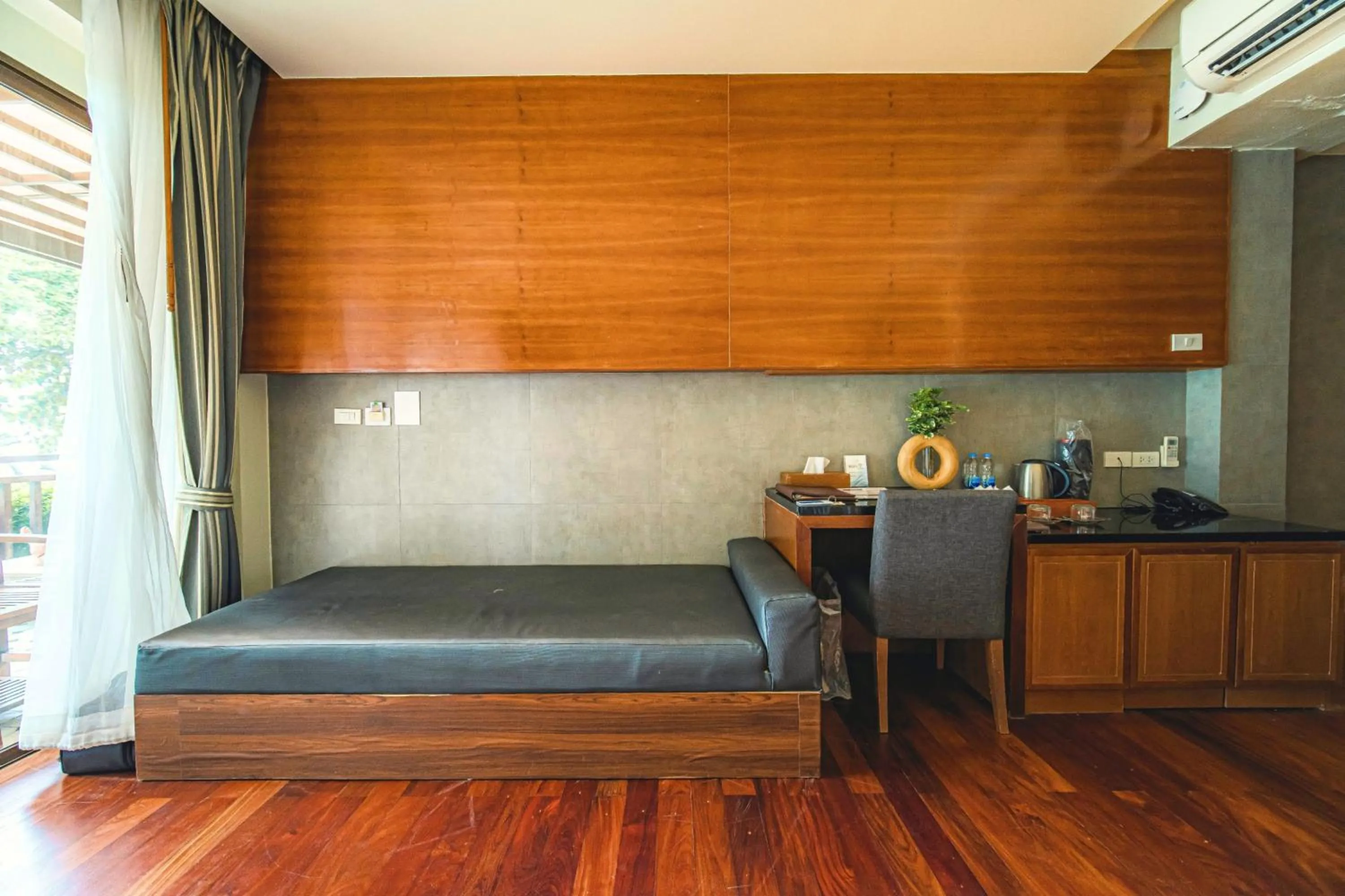 Photo of the whole room in Kacha Resort & Spa, Koh Chang