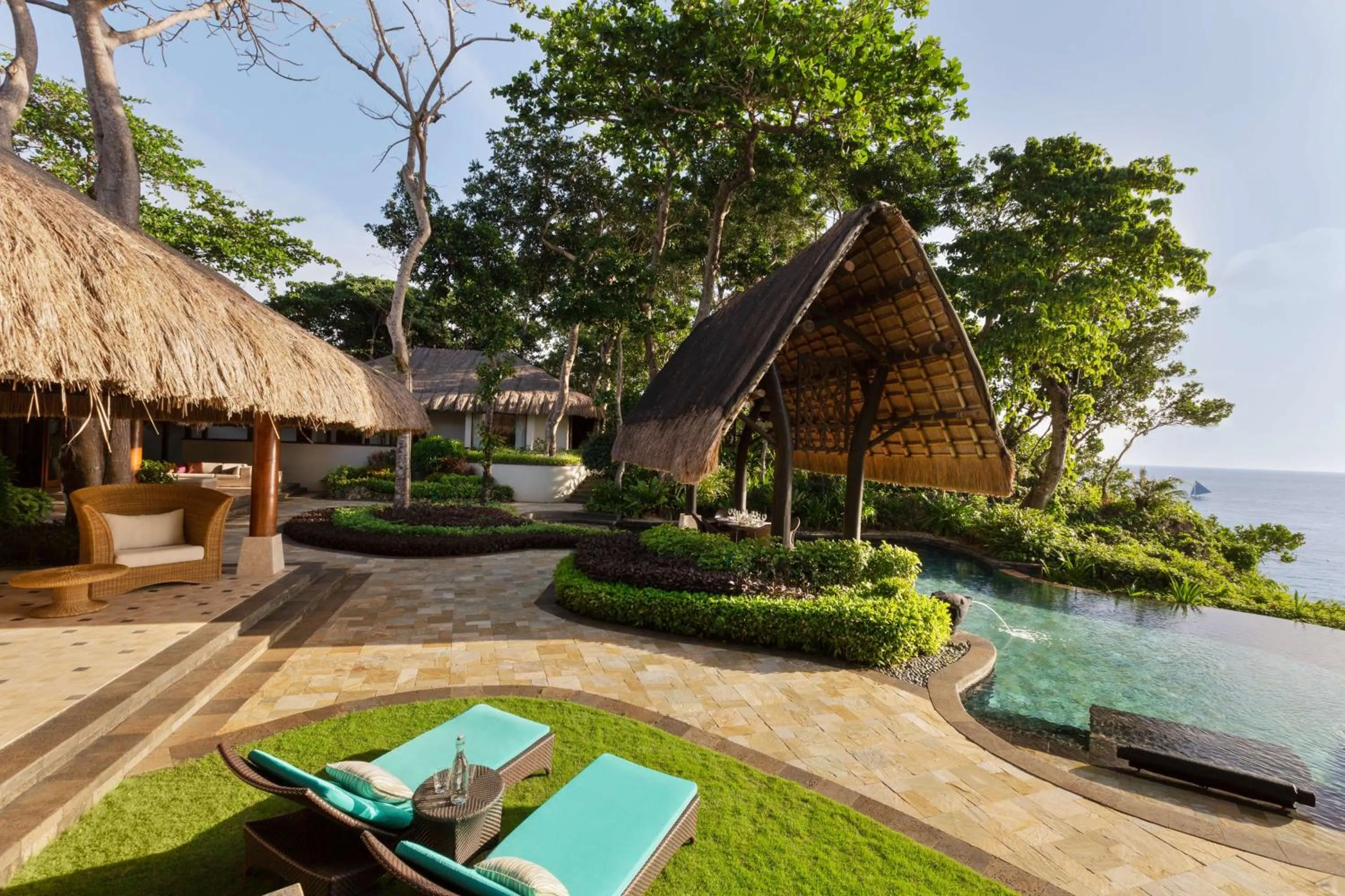 Photo of the whole room in Shangri-La Boracay