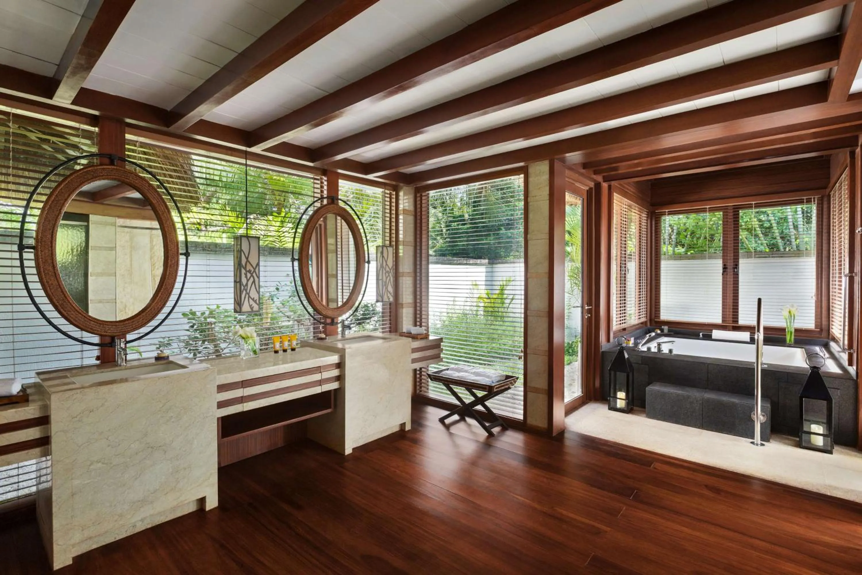 Photo of the whole room in Shangri-La Boracay