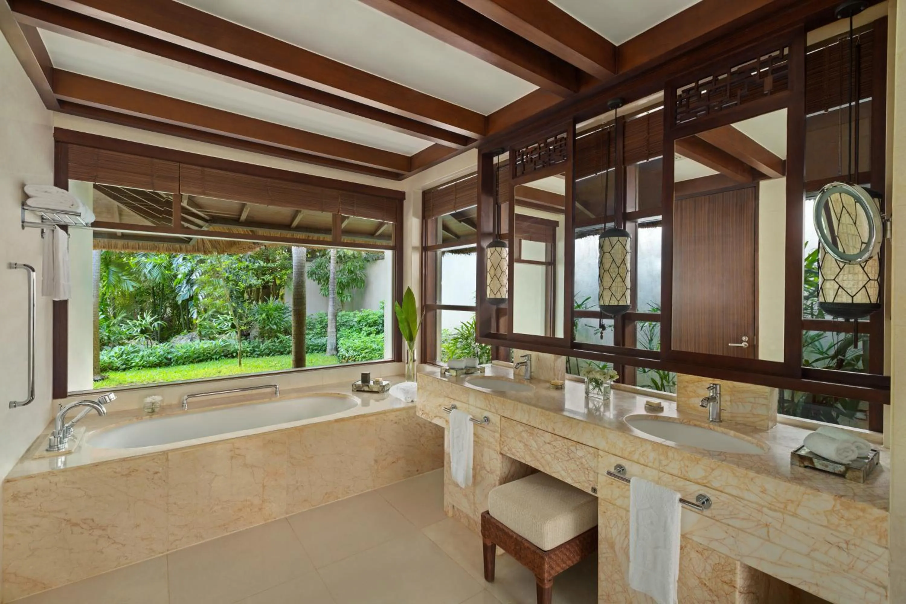 Bathroom in Shangri-La Boracay