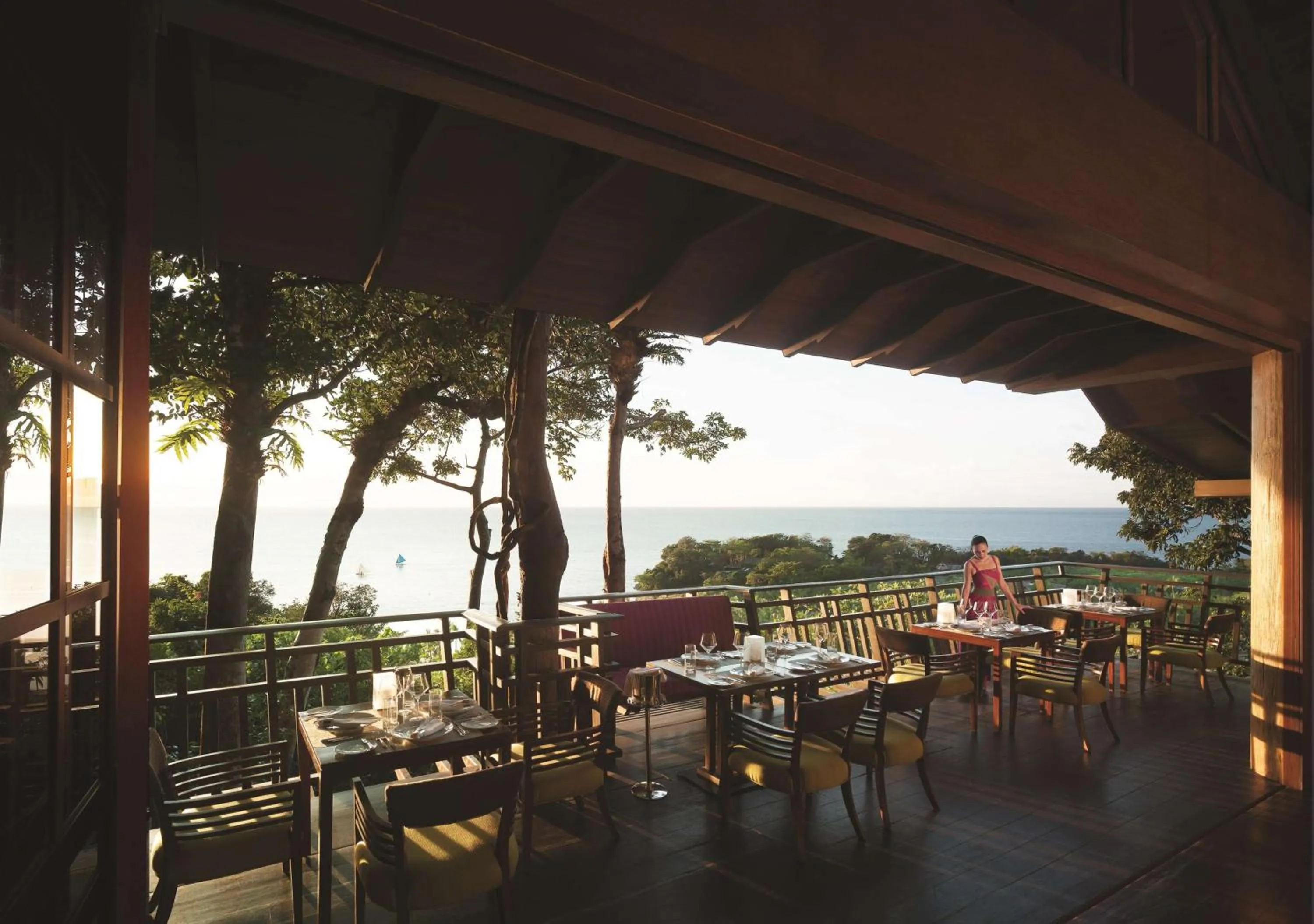 Restaurant/places to eat in Shangri-La Boracay