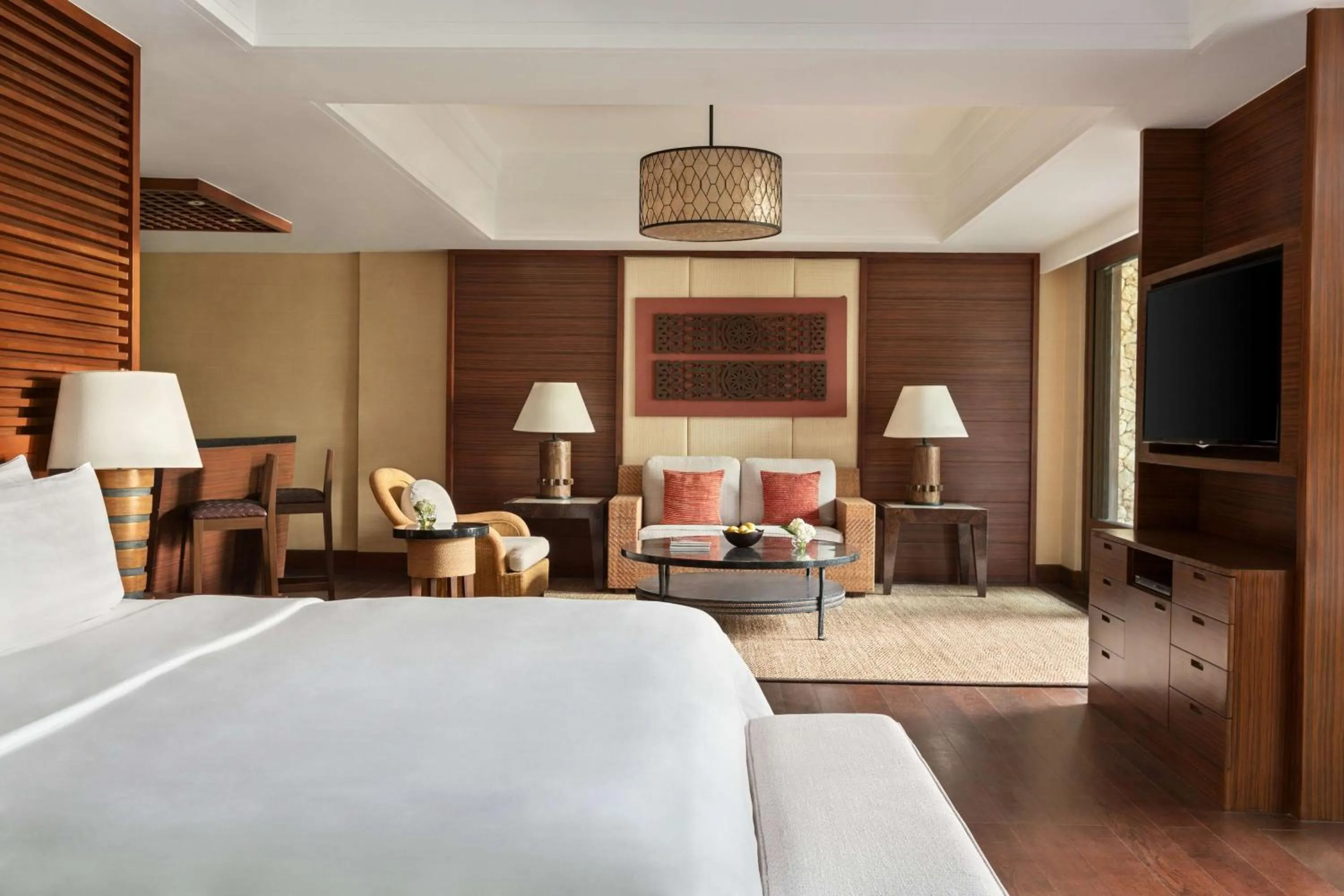 Patio, Bed in Shangri-La Boracay