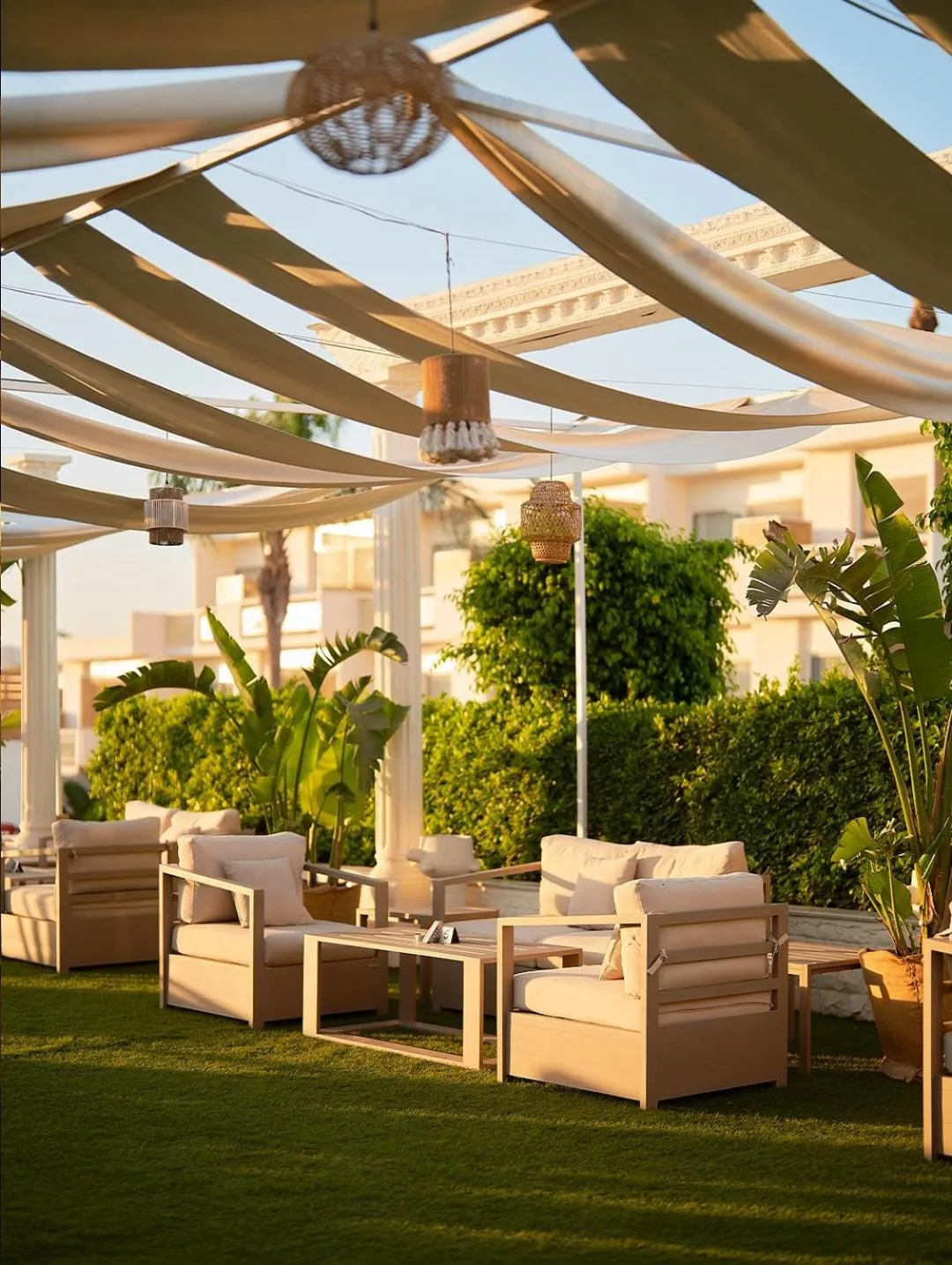 Restaurant/places to eat in Pyramids Park Resort Cairo