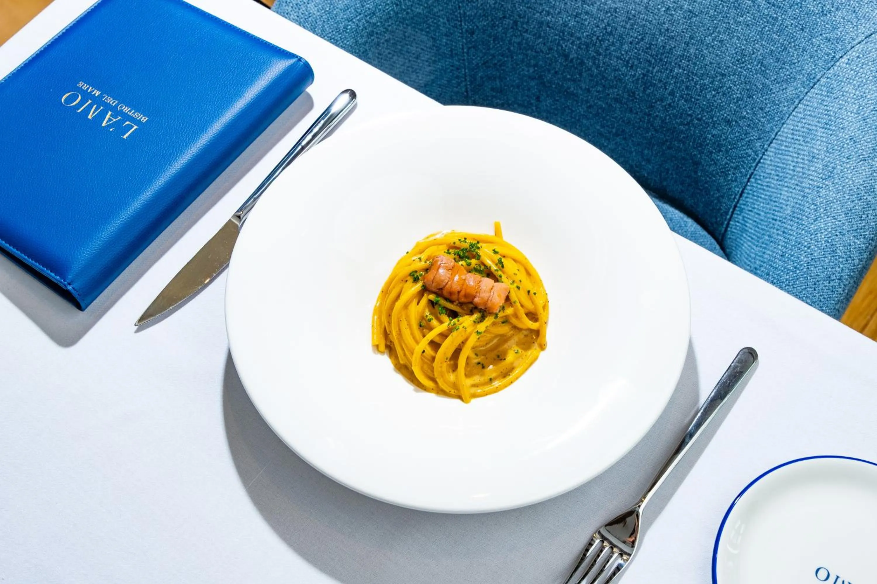 Restaurant/places to eat in METT Singapore