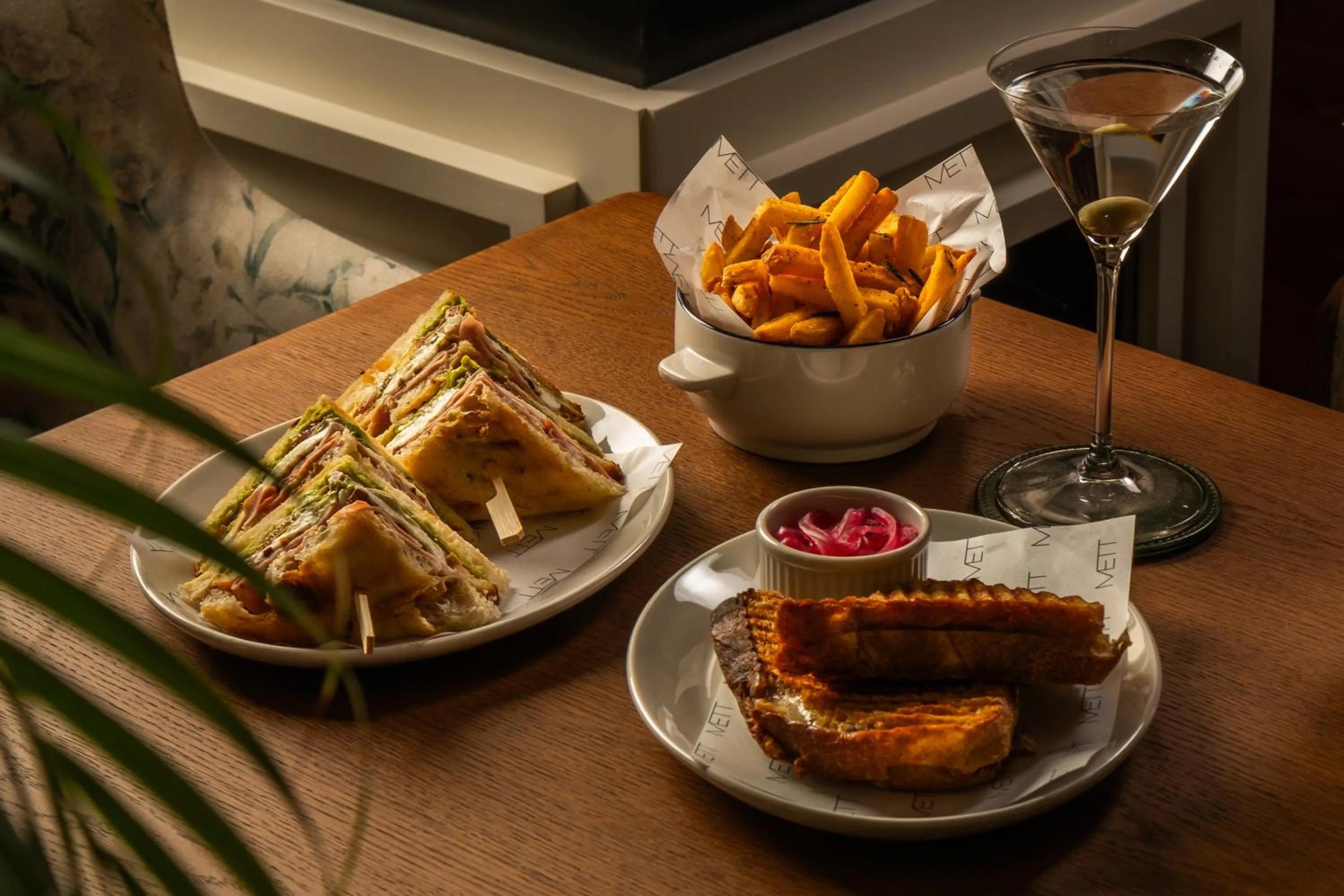 Restaurant/places to eat in METT Singapore