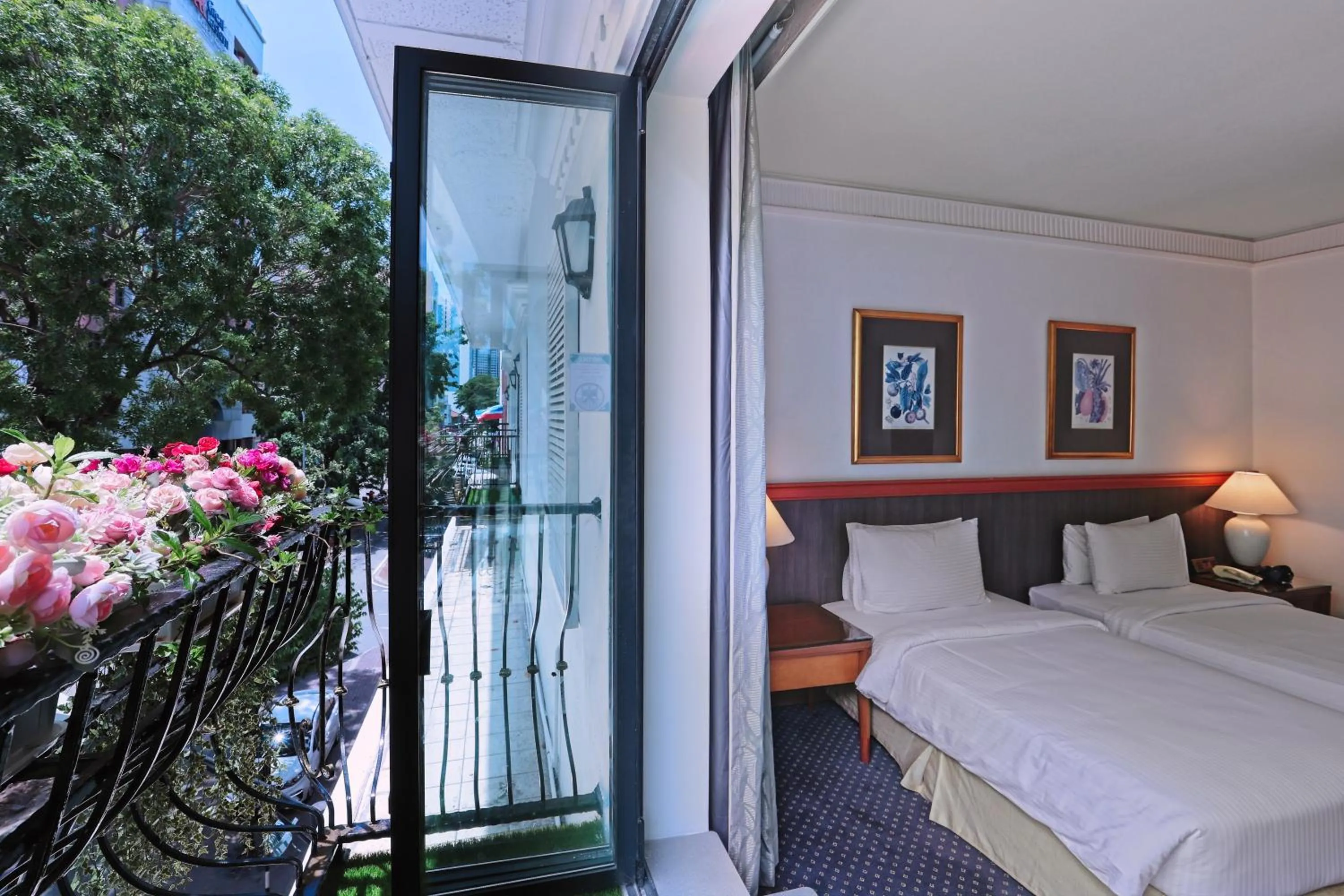 Bed in The Jesselton Hotel