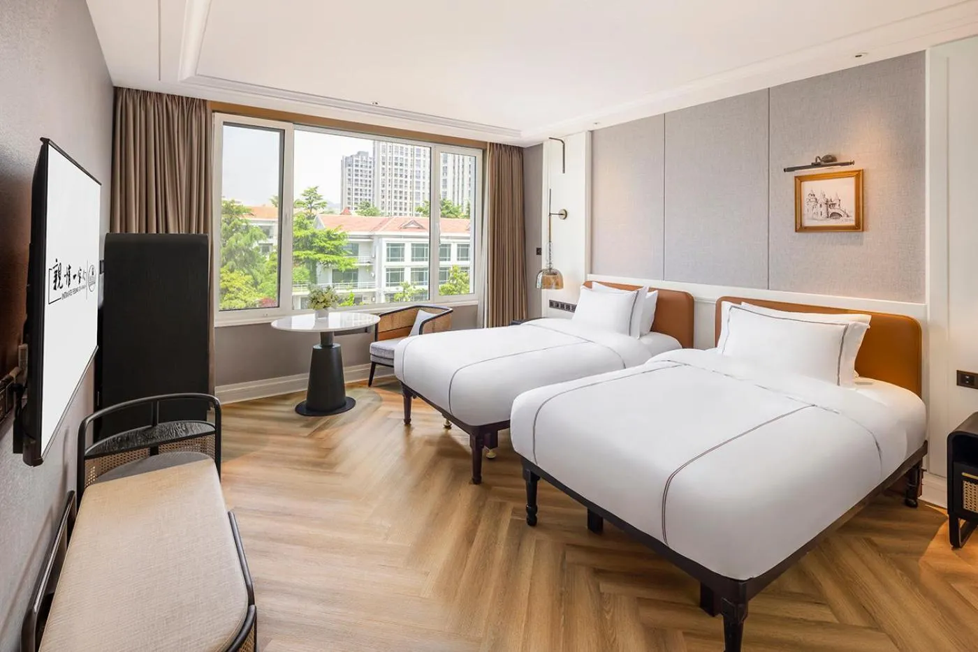 Bed in Qingdao Seaview Garden Hotel