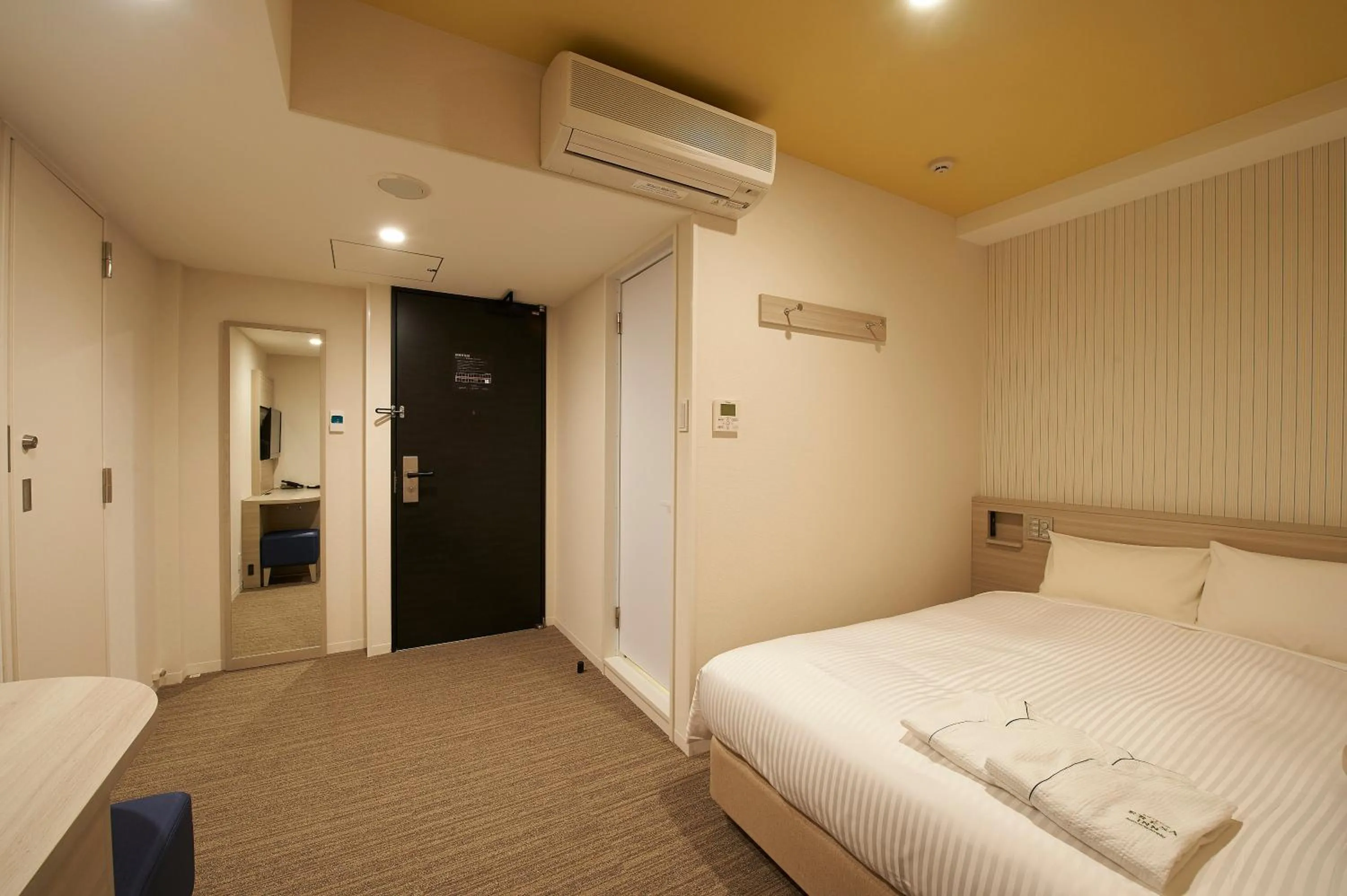 Bedroom, Bed in Sotetsu Fresa Inn Ginza Sanchome