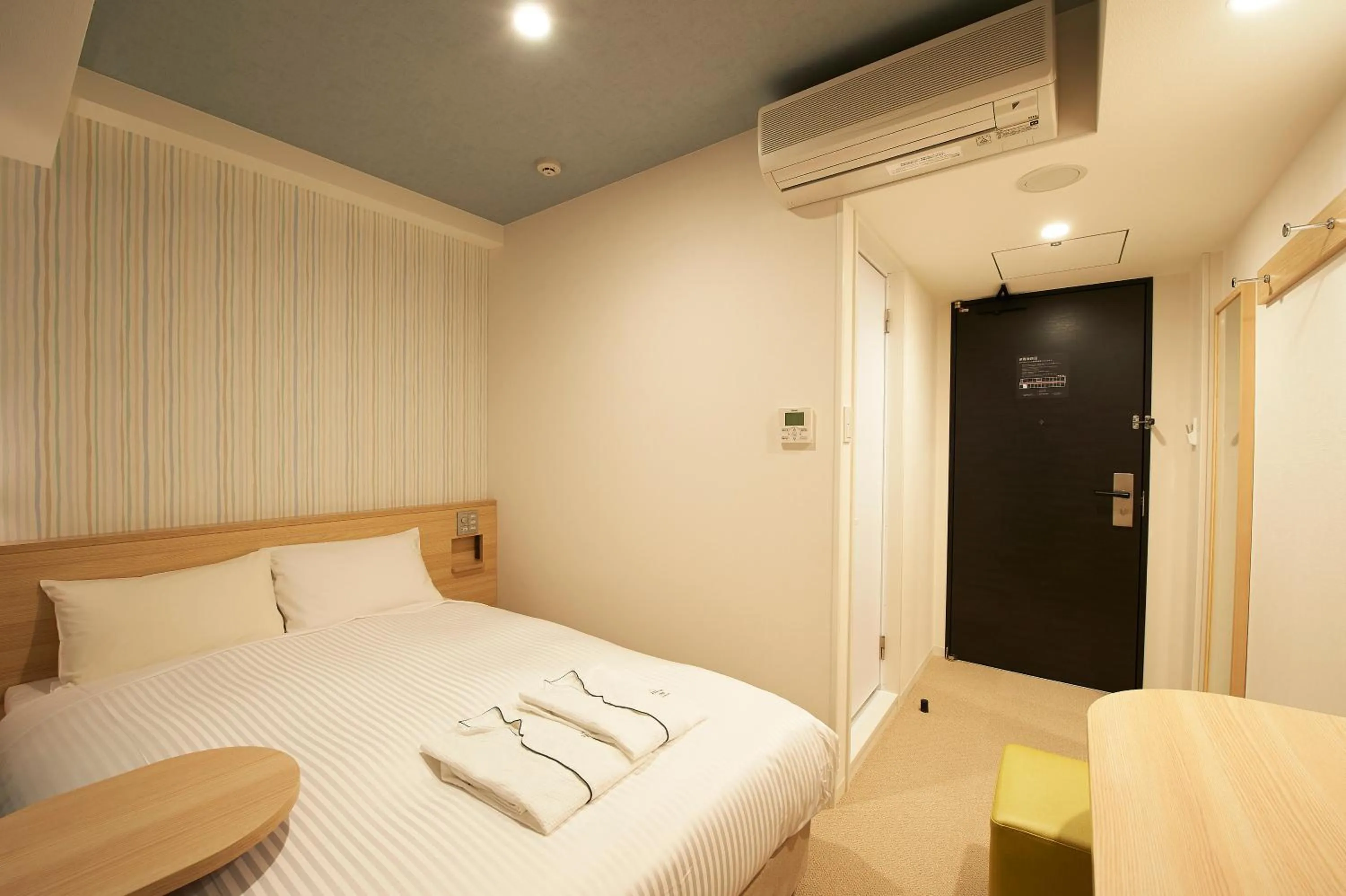 Bedroom, Bed in Sotetsu Fresa Inn Ginza Sanchome