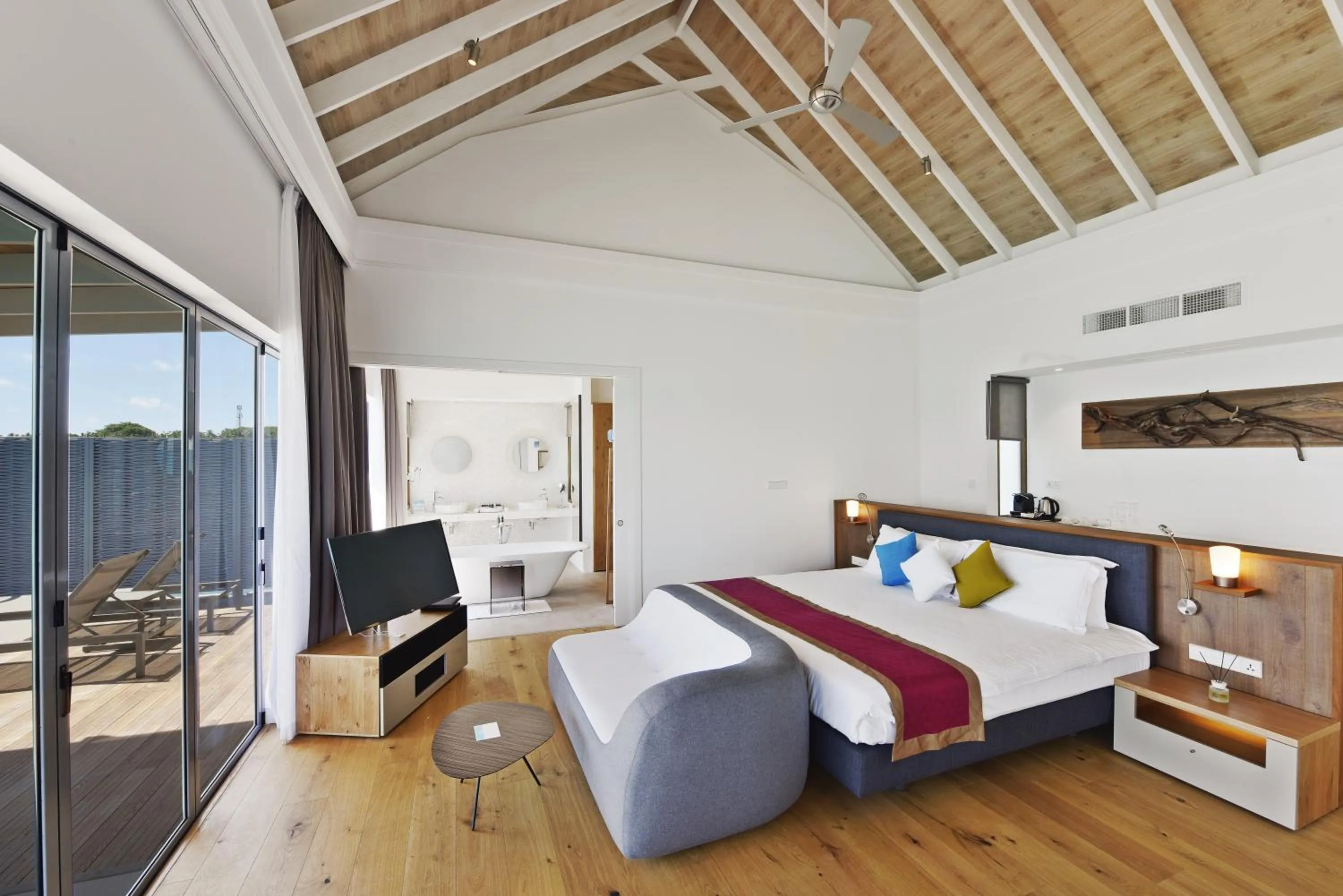 Bedroom, Bed in Kuramathi Maldives